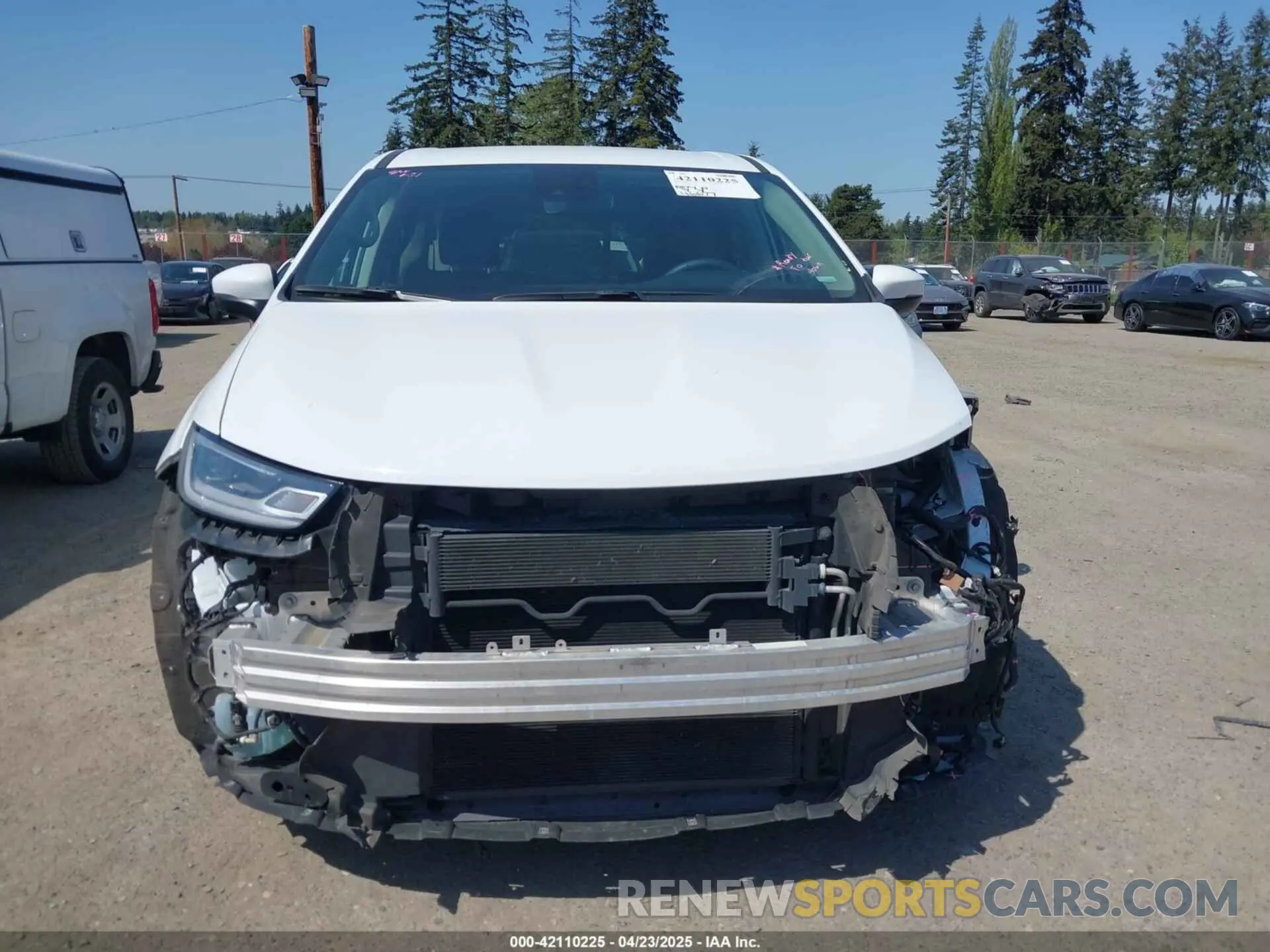 13 Photograph of a damaged car 2C4RC1BG8PR560119 CHRYSLER PACIFICA 2023