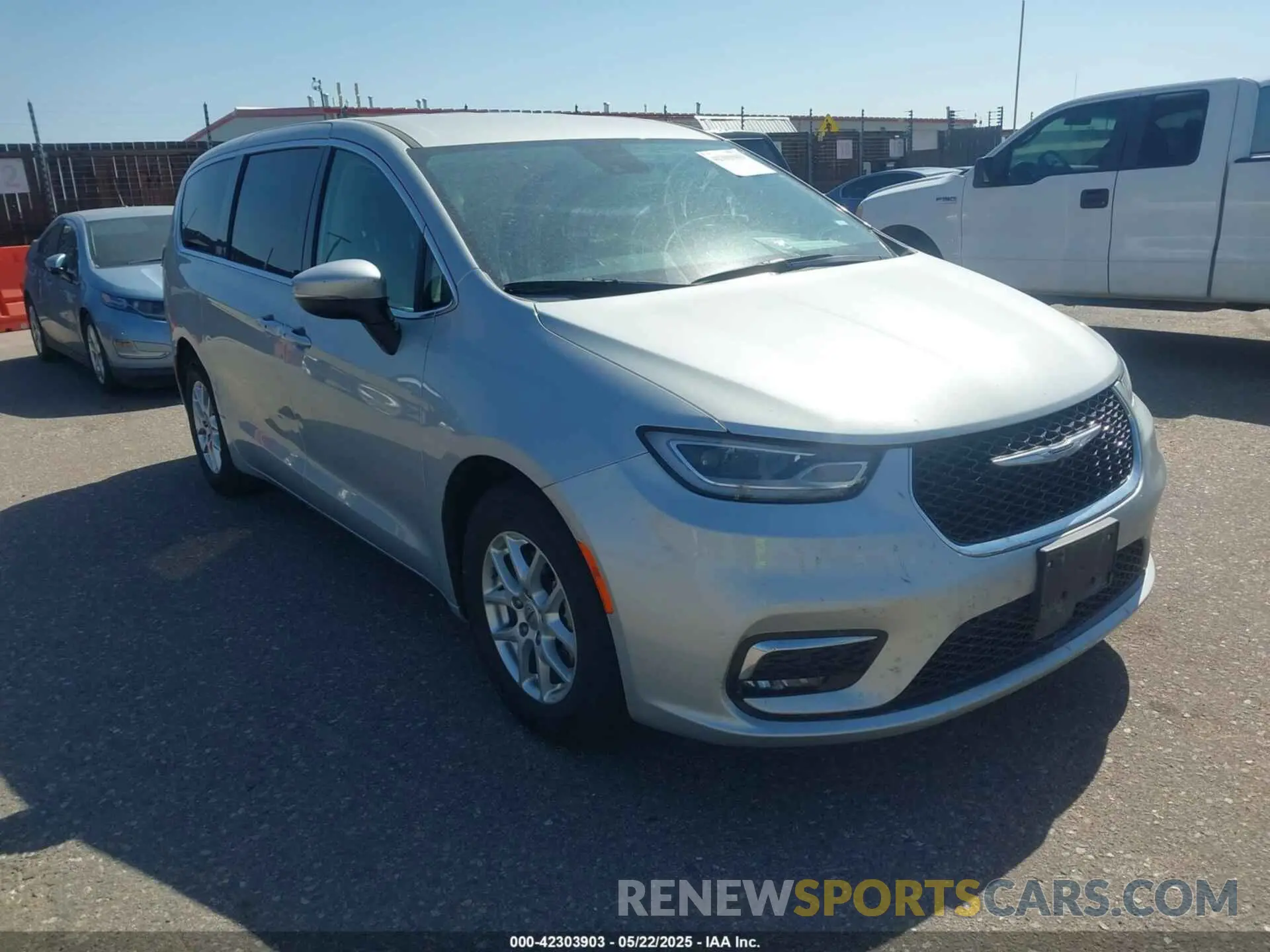 1 Photograph of a damaged car 2C4RC1BG8PR586669 CHRYSLER PACIFICA 2023