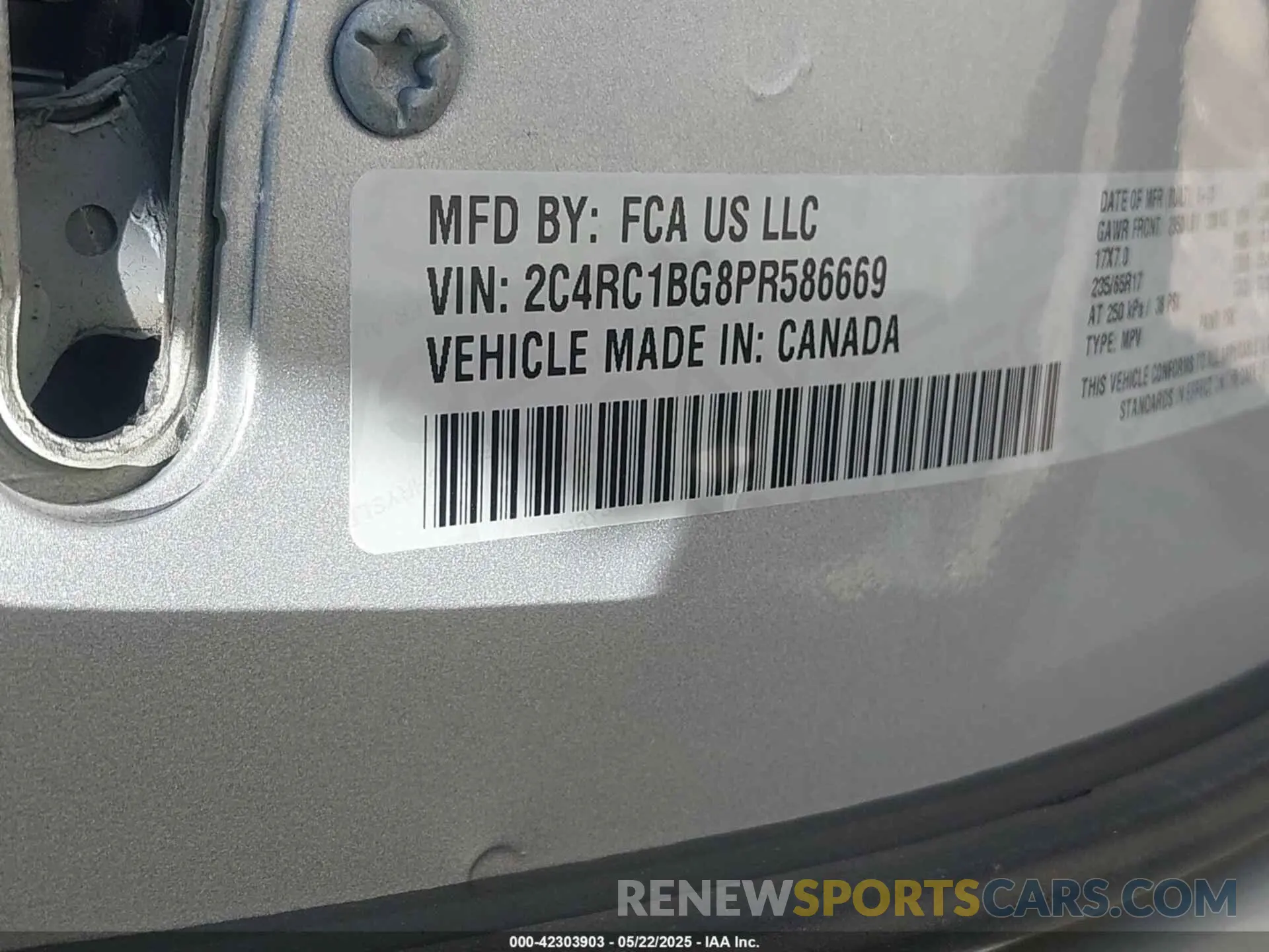 9 Photograph of a damaged car 2C4RC1BG8PR586669 CHRYSLER PACIFICA 2023