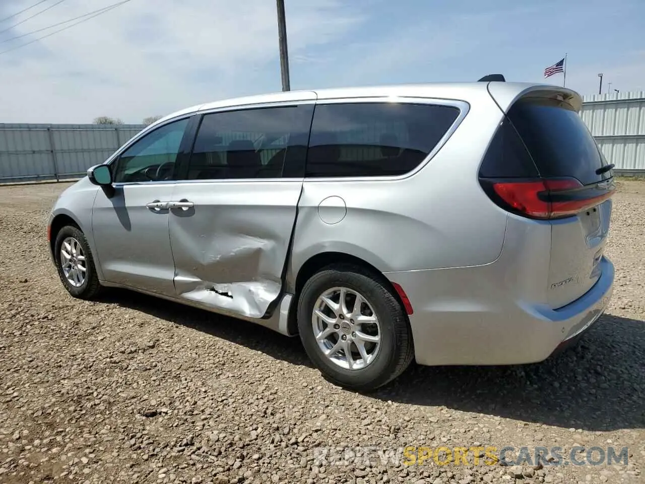 2 Photograph of a damaged car 2C4RC1BG8PR620738 CHRYSLER PACIFICA 2023