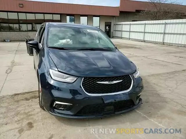 12 Photograph of a damaged car 2C4RC1BG8PR629603 CHRYSLER PACIFICA 2023