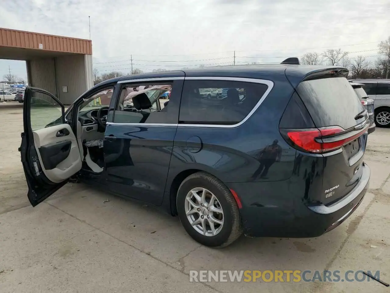 2 Photograph of a damaged car 2C4RC1BG8PR629603 CHRYSLER PACIFICA 2023