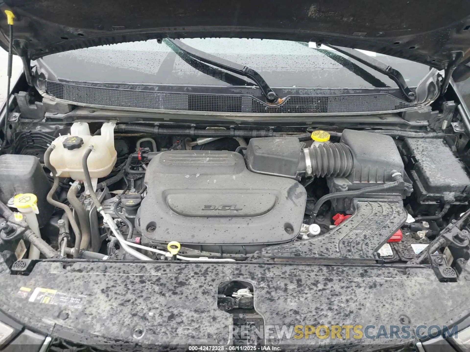 10 Photograph of a damaged car 2C4RC1BG9PR505260 CHRYSLER PACIFICA 2023