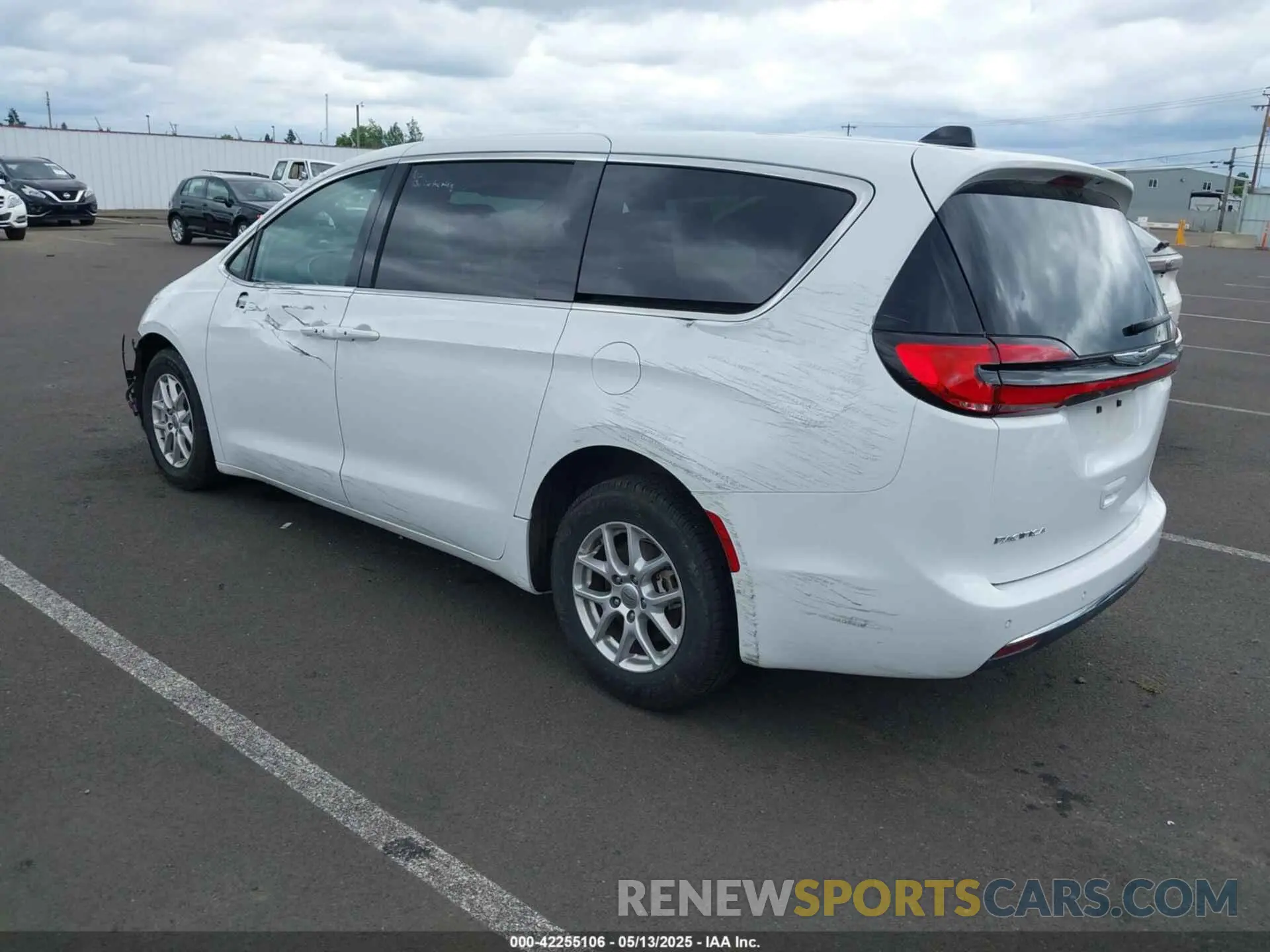 3 Photograph of a damaged car 2C4RC1BG9PR521572 CHRYSLER PACIFICA 2023