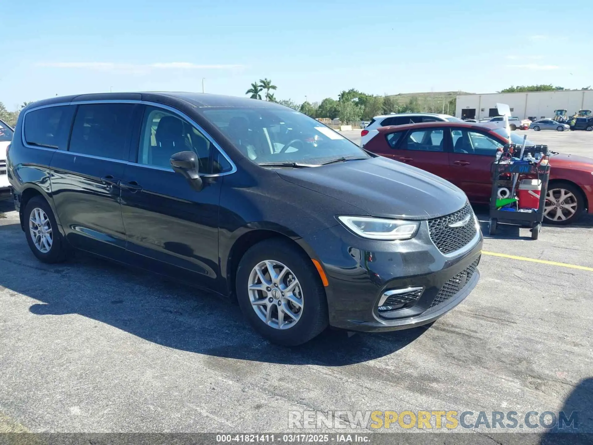 1 Photograph of a damaged car 2C4RC1BG9PR529557 CHRYSLER PACIFICA 2023