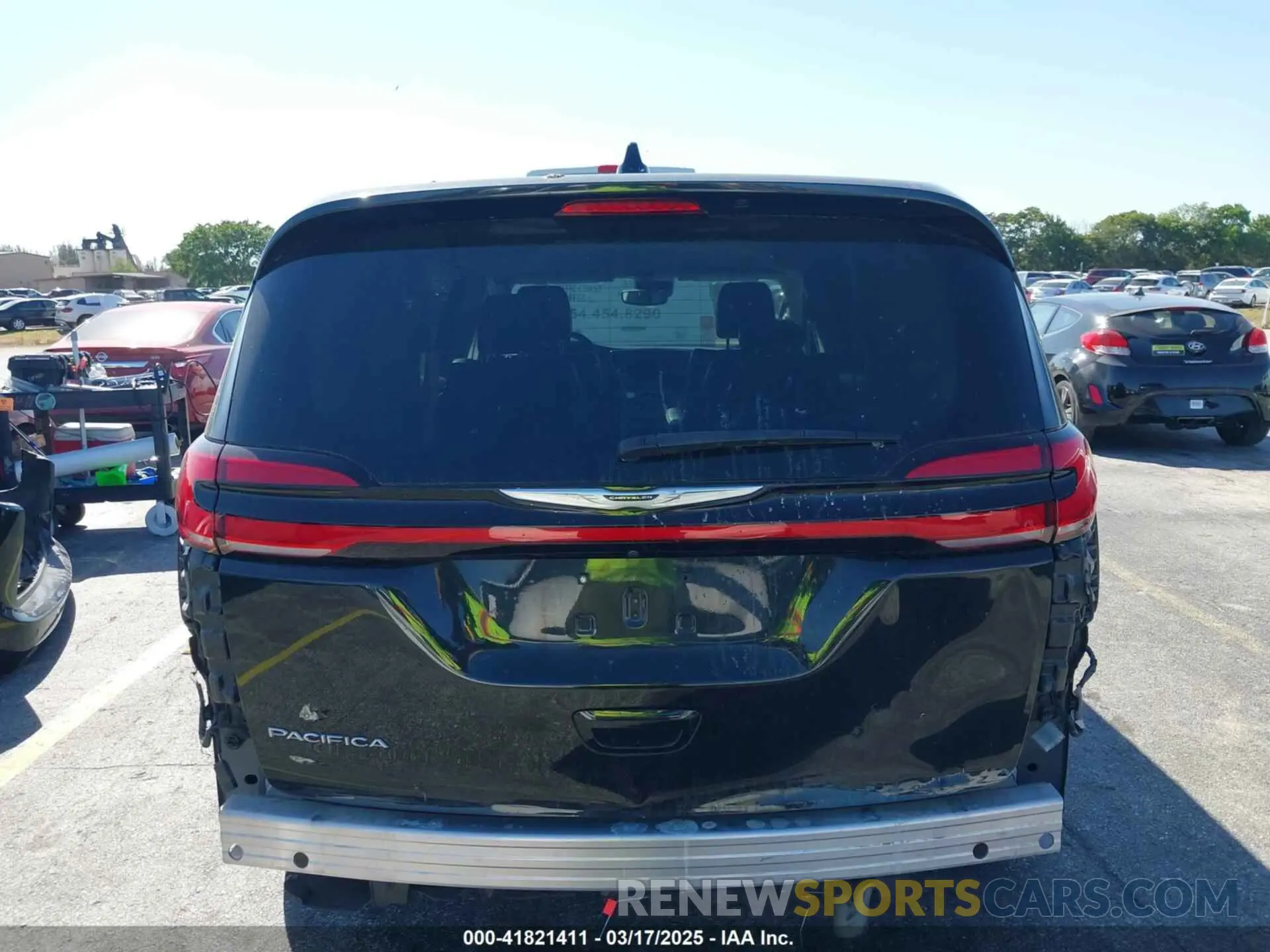 6 Photograph of a damaged car 2C4RC1BG9PR529557 CHRYSLER PACIFICA 2023