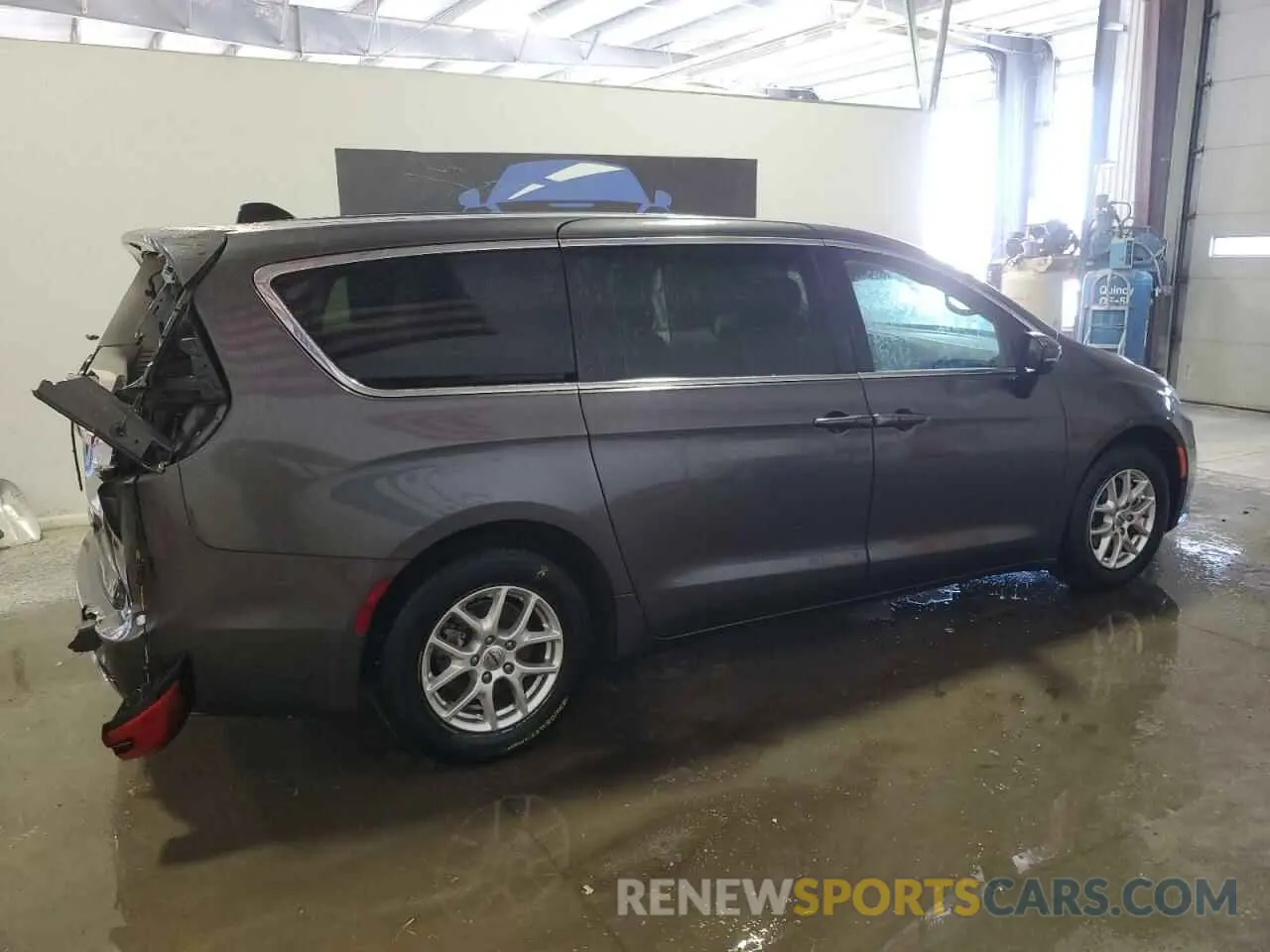 3 Photograph of a damaged car 2C4RC1BG9PR550490 CHRYSLER PACIFICA 2023