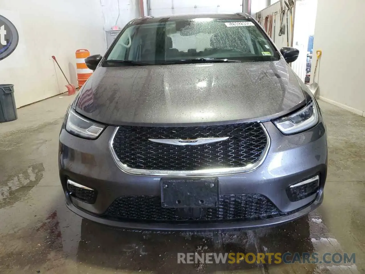 5 Photograph of a damaged car 2C4RC1BG9PR550490 CHRYSLER PACIFICA 2023