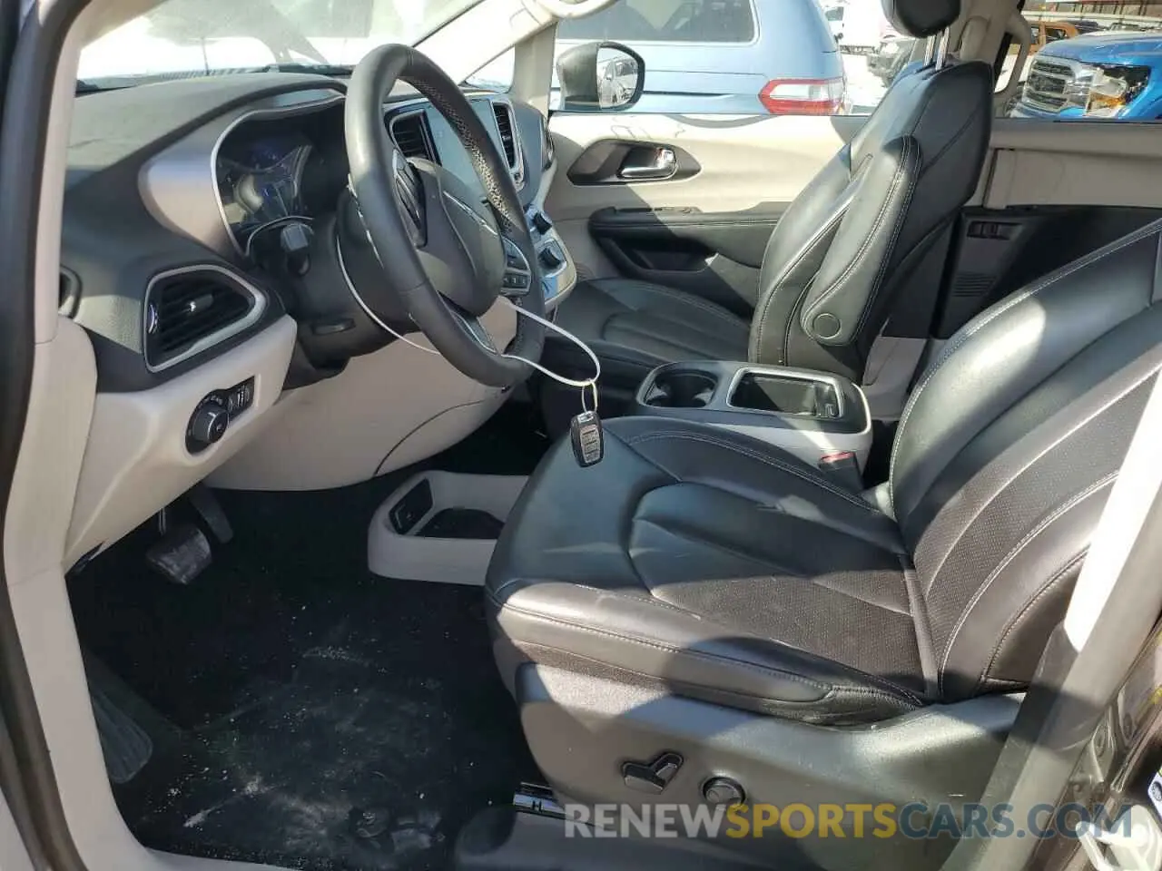 7 Photograph of a damaged car 2C4RC1BG9PR587278 CHRYSLER PACIFICA 2023