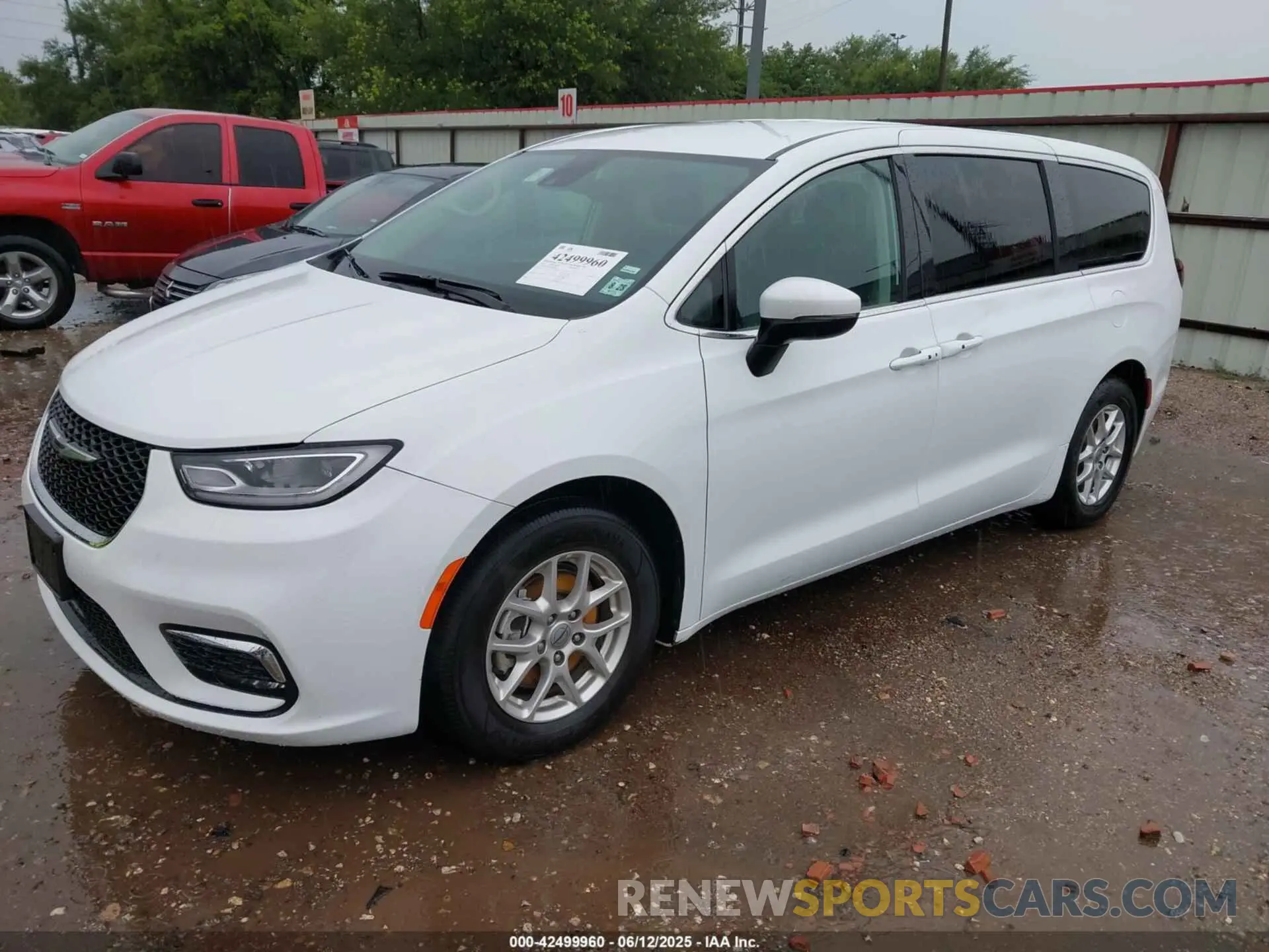 2 Photograph of a damaged car 2C4RC1BG9PR607626 CHRYSLER PACIFICA 2023