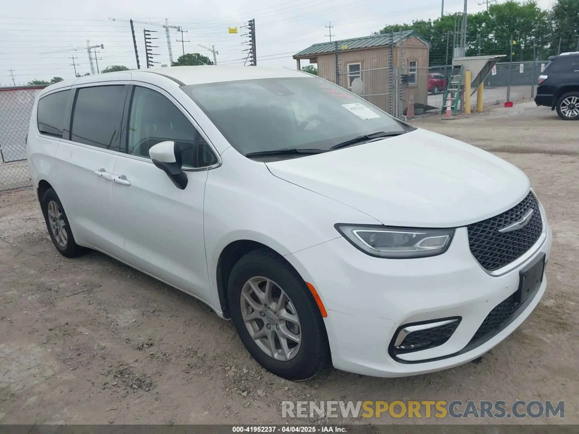 1 Photograph of a damaged car 2C4RC1BG9PR616178 CHRYSLER PACIFICA 2023