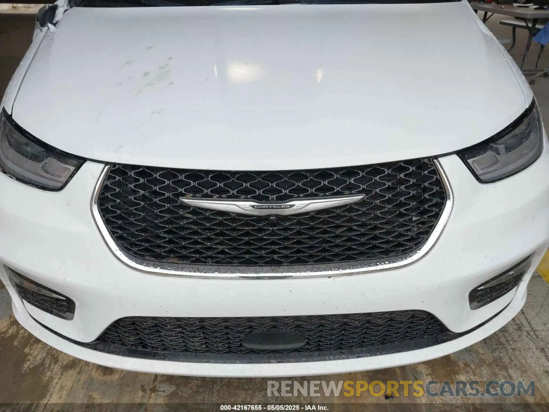 12 Photograph of a damaged car 2C4RC1BG9PR620991 CHRYSLER PACIFICA 2023