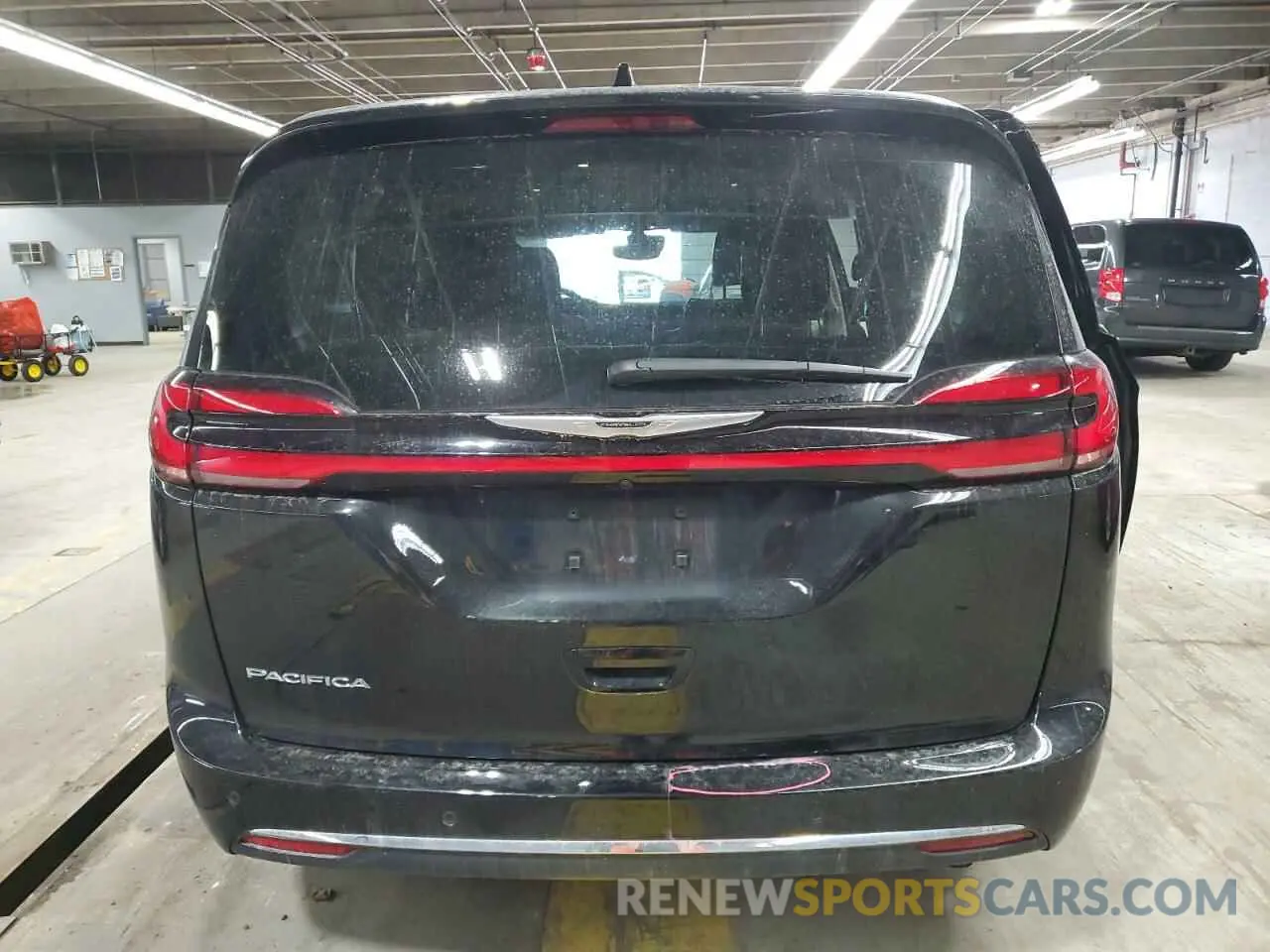 6 Photograph of a damaged car 2C4RC1BGXPR508393 CHRYSLER PACIFICA 2023