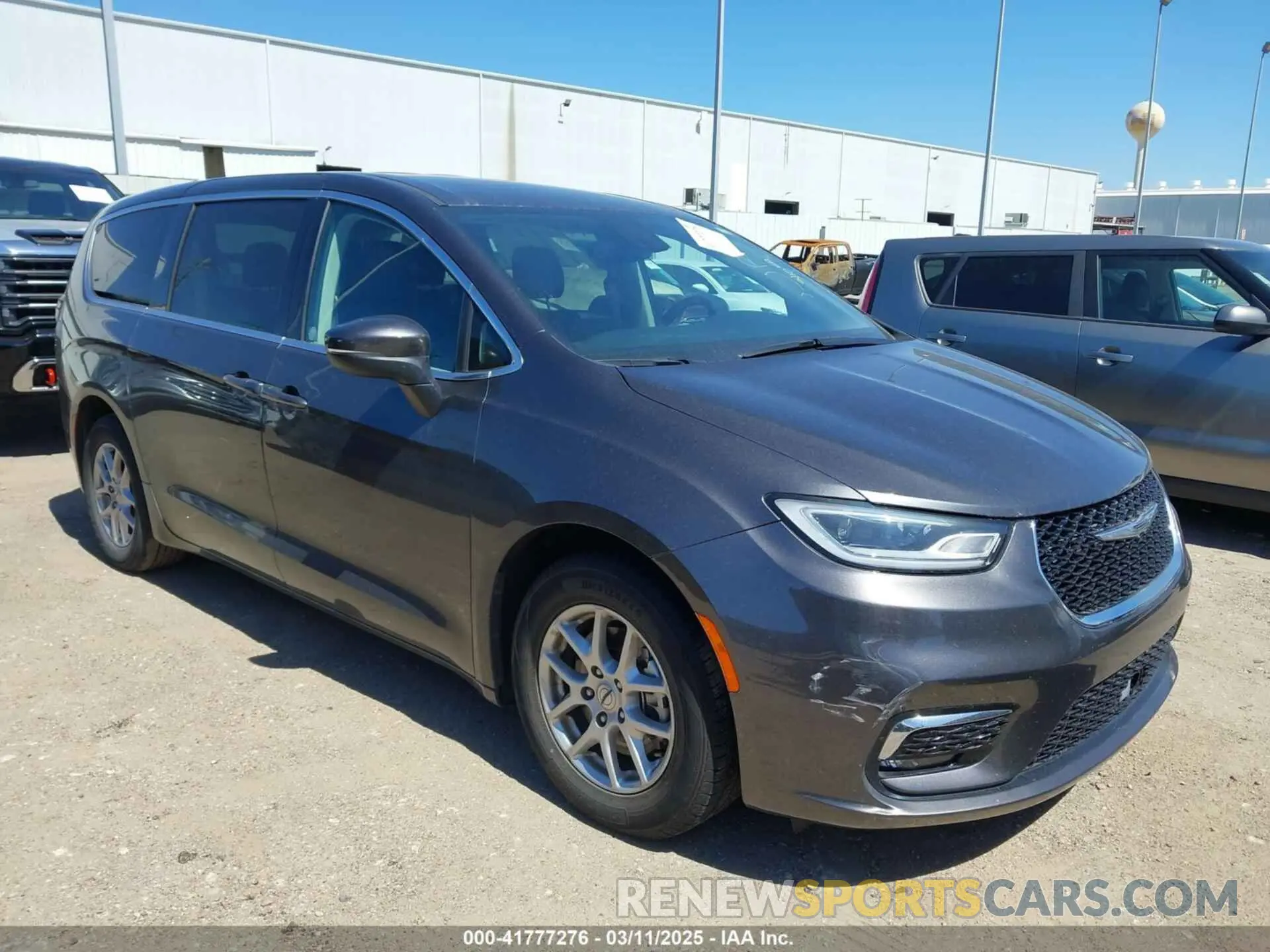 1 Photograph of a damaged car 2C4RC1BGXPR530636 CHRYSLER PACIFICA 2023