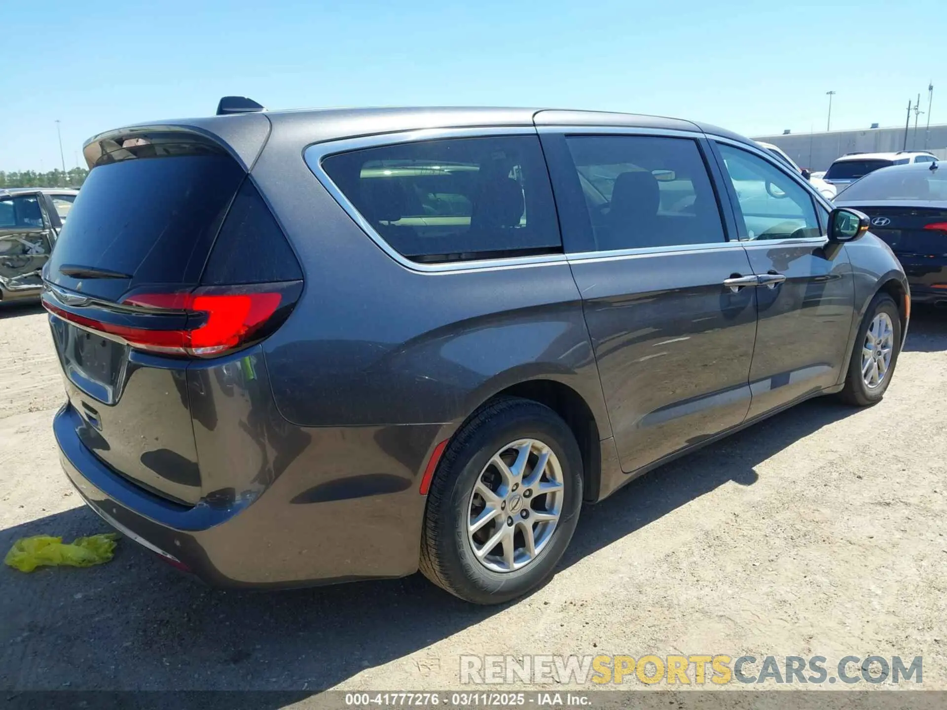 4 Photograph of a damaged car 2C4RC1BGXPR530636 CHRYSLER PACIFICA 2023