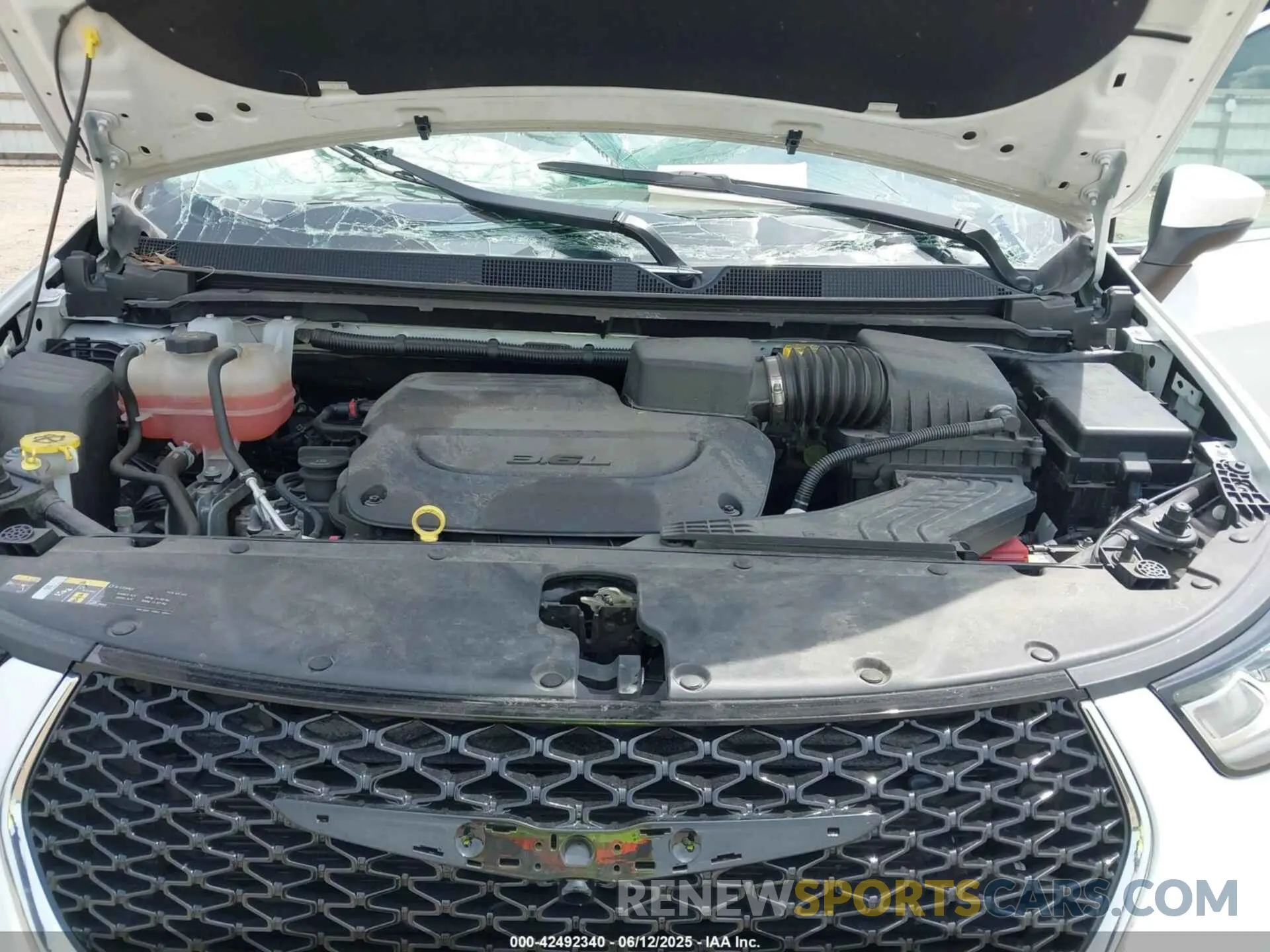 10 Photograph of a damaged car 2C4RC1BGXPR531396 CHRYSLER PACIFICA 2023