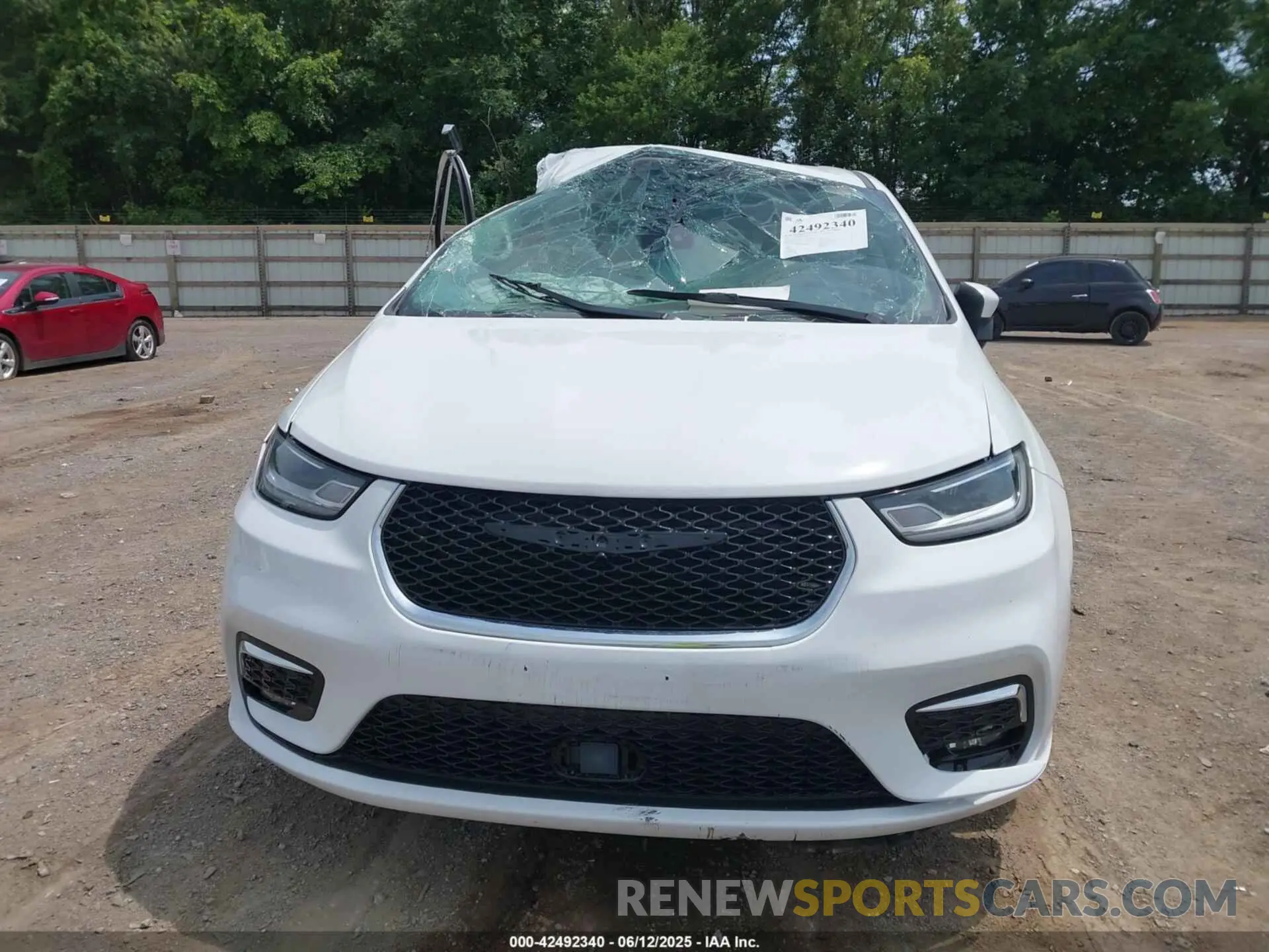 12 Photograph of a damaged car 2C4RC1BGXPR531396 CHRYSLER PACIFICA 2023