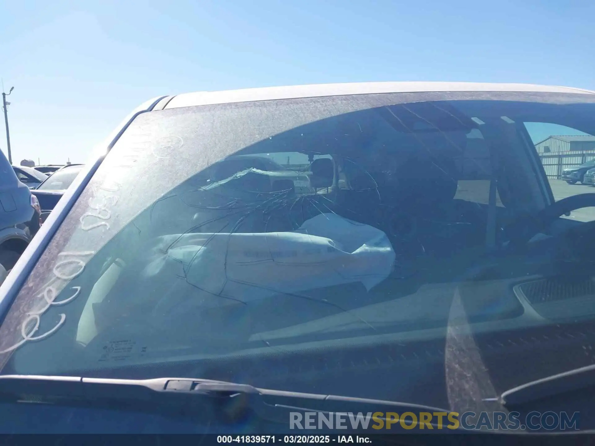 17 Photograph of a damaged car 2C4RC1BGXPR581022 CHRYSLER PACIFICA 2023