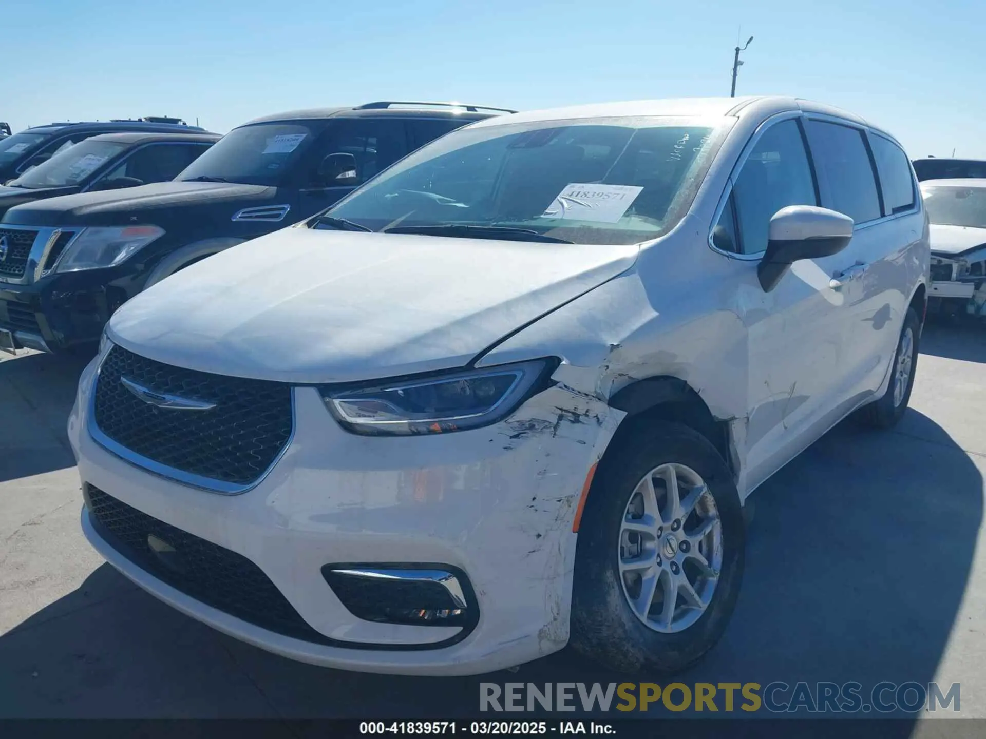 2 Photograph of a damaged car 2C4RC1BGXPR581022 CHRYSLER PACIFICA 2023