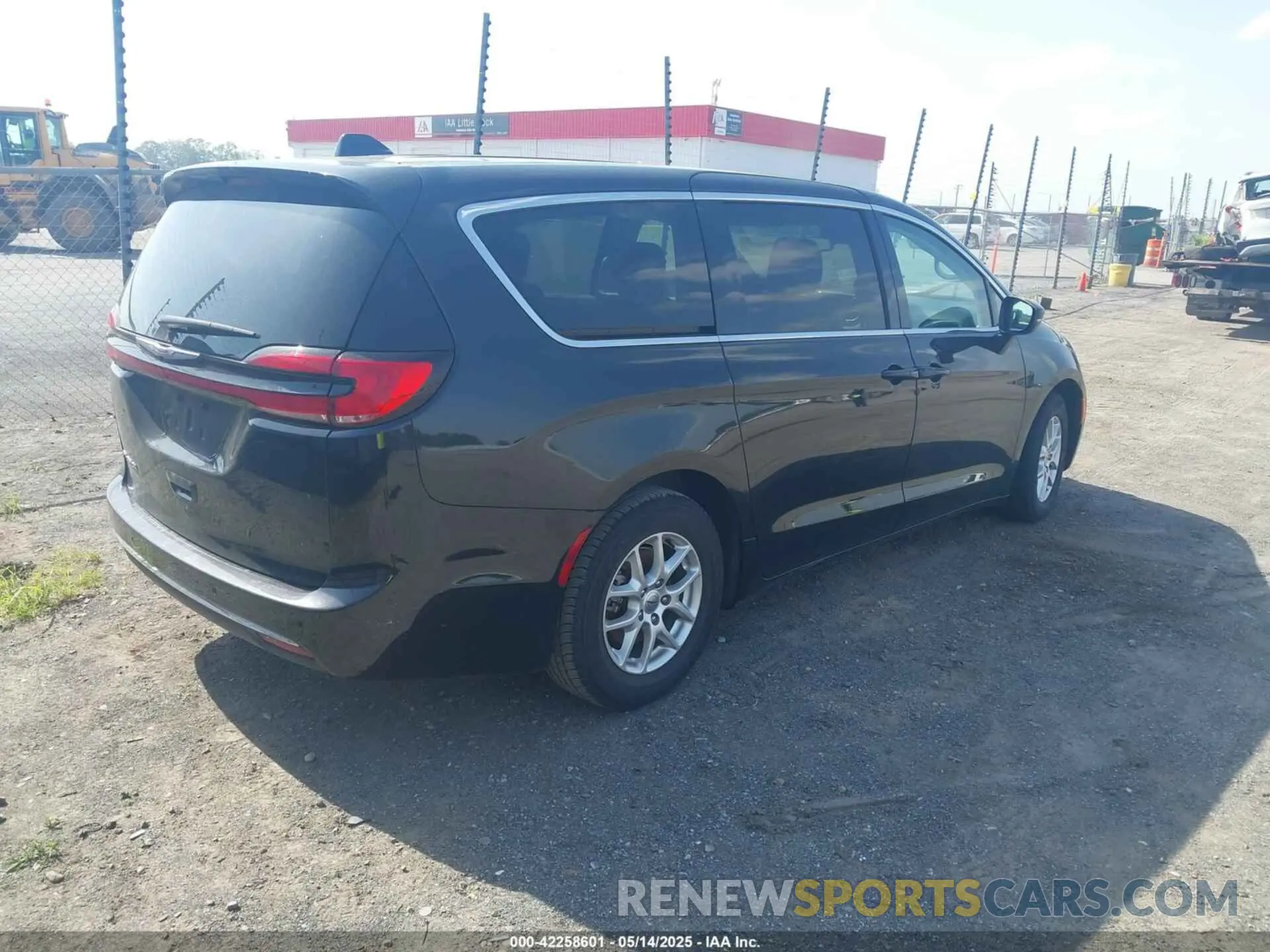 4 Photograph of a damaged car 2C4RC1BGXPR590965 CHRYSLER PACIFICA 2023