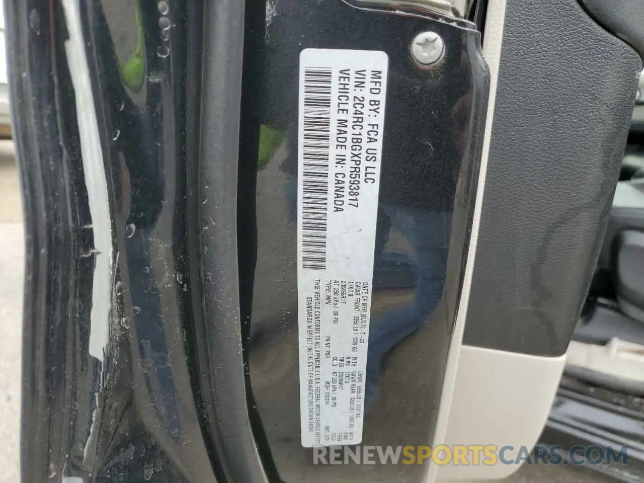 13 Photograph of a damaged car 2C4RC1BGXPR593817 CHRYSLER PACIFICA 2023
