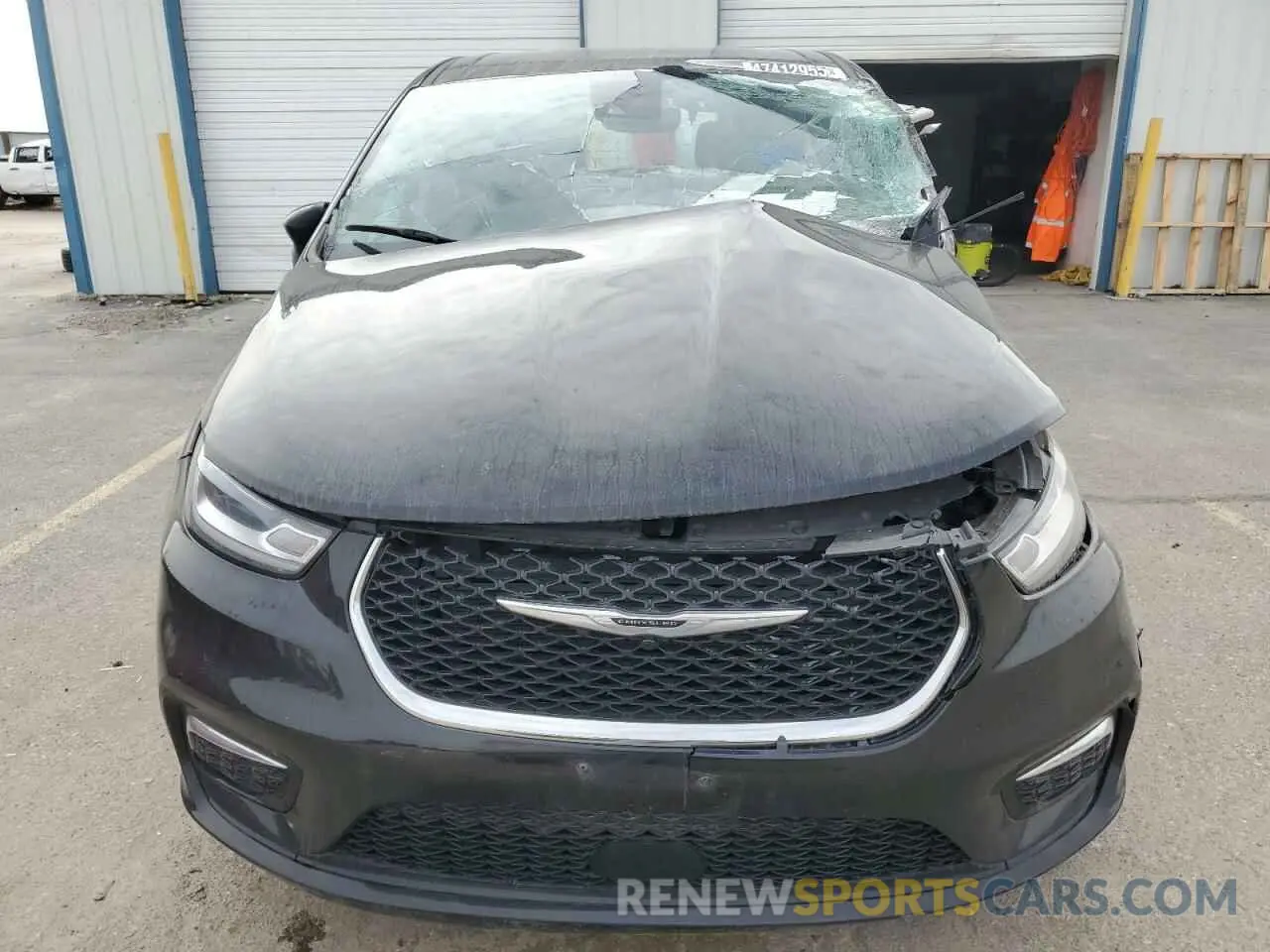 5 Photograph of a damaged car 2C4RC1BGXPR593817 CHRYSLER PACIFICA 2023