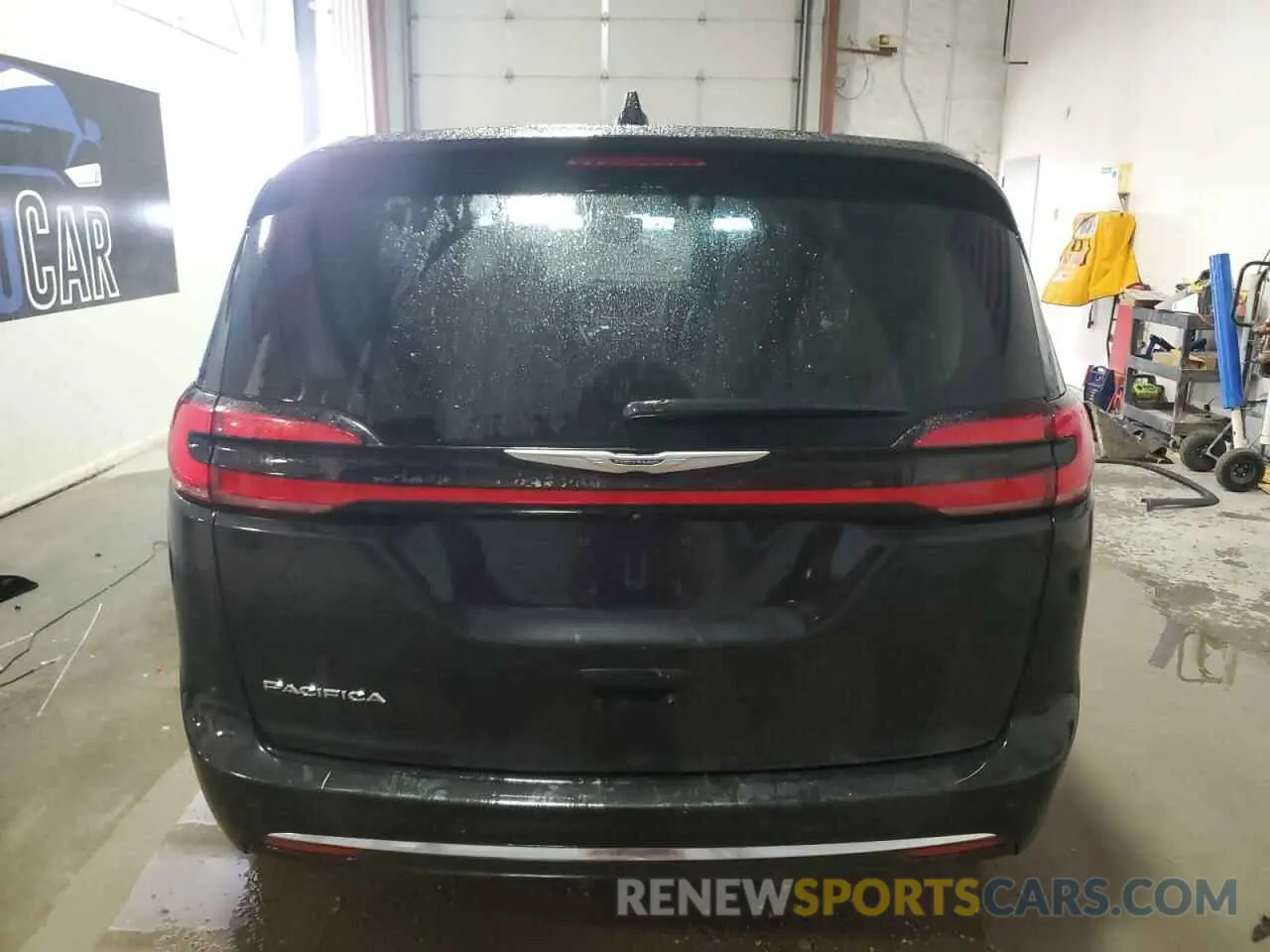 6 Photograph of a damaged car 2C4RC1BGXPR621325 CHRYSLER PACIFICA 2023