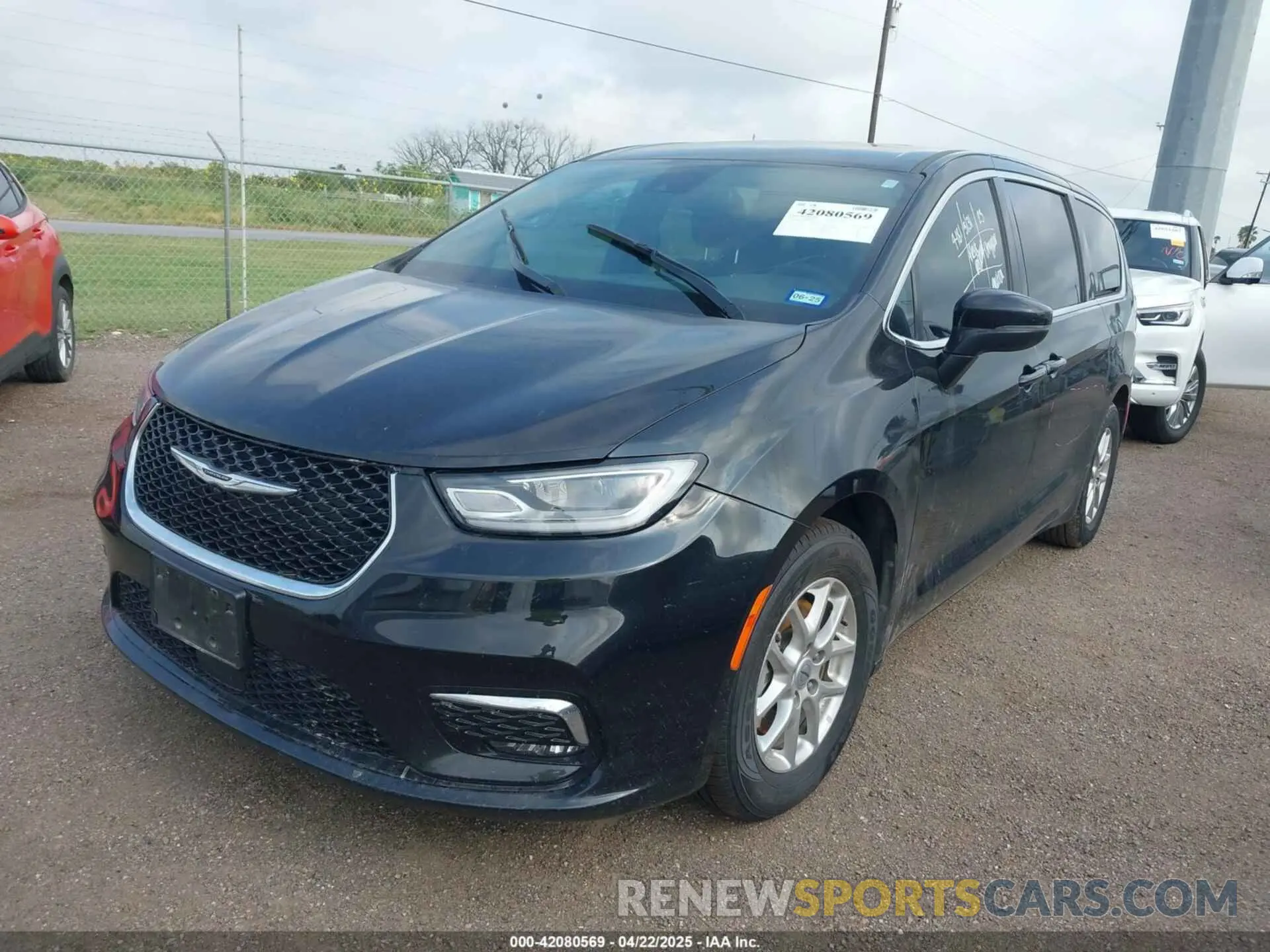 6 Photograph of a damaged car 2C4RC1FG0PR555555 CHRYSLER PACIFICA 2023