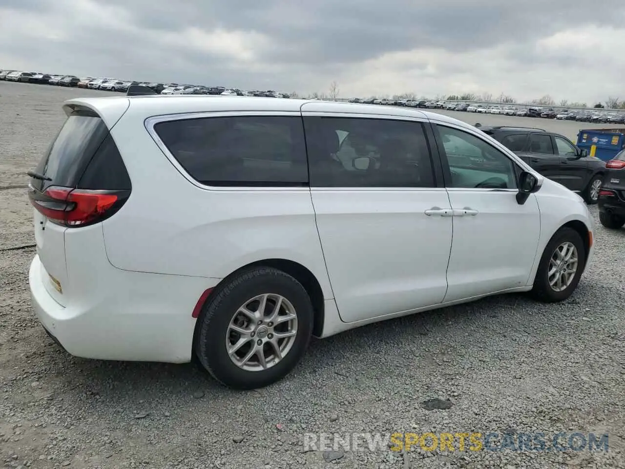 3 Photograph of a damaged car 2C4RC1FG8PR590439 CHRYSLER PACIFICA 2023