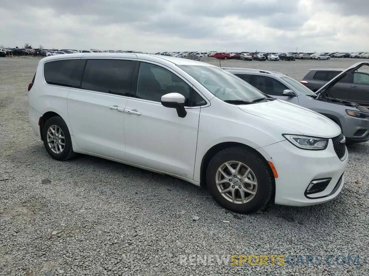 4 Photograph of a damaged car 2C4RC1FG8PR590439 CHRYSLER PACIFICA 2023