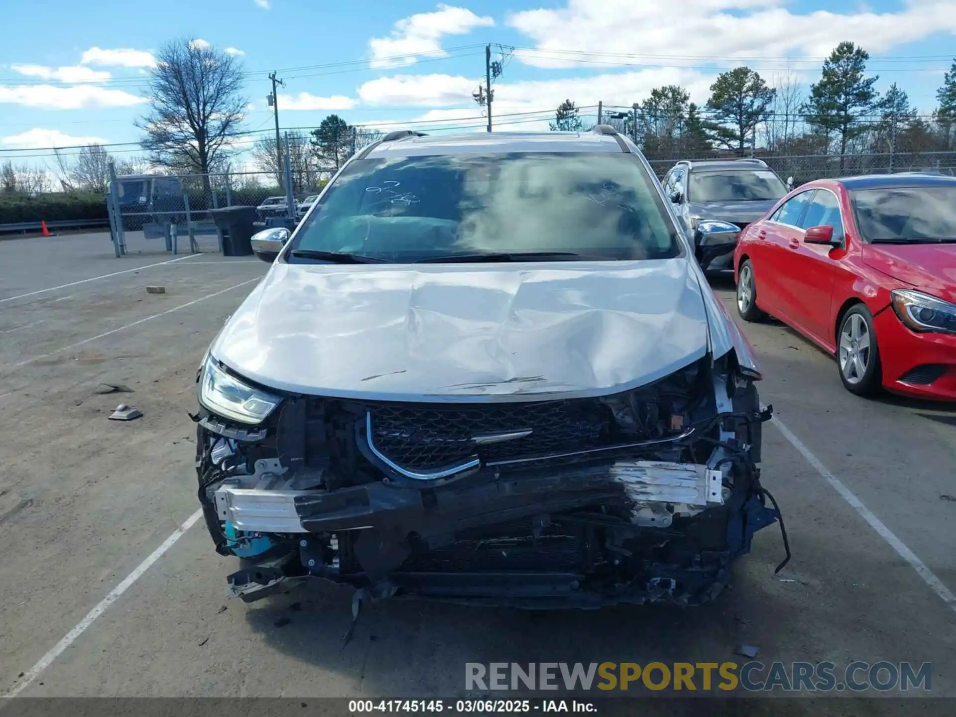 12 Photograph of a damaged car 2C4RC1GG1PR586683 CHRYSLER PACIFICA 2023