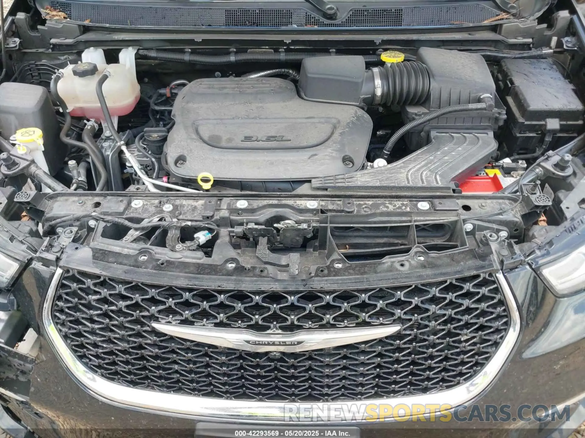 10 Photograph of a damaged car 2C4RC1GG1PR586862 CHRYSLER PACIFICA 2023