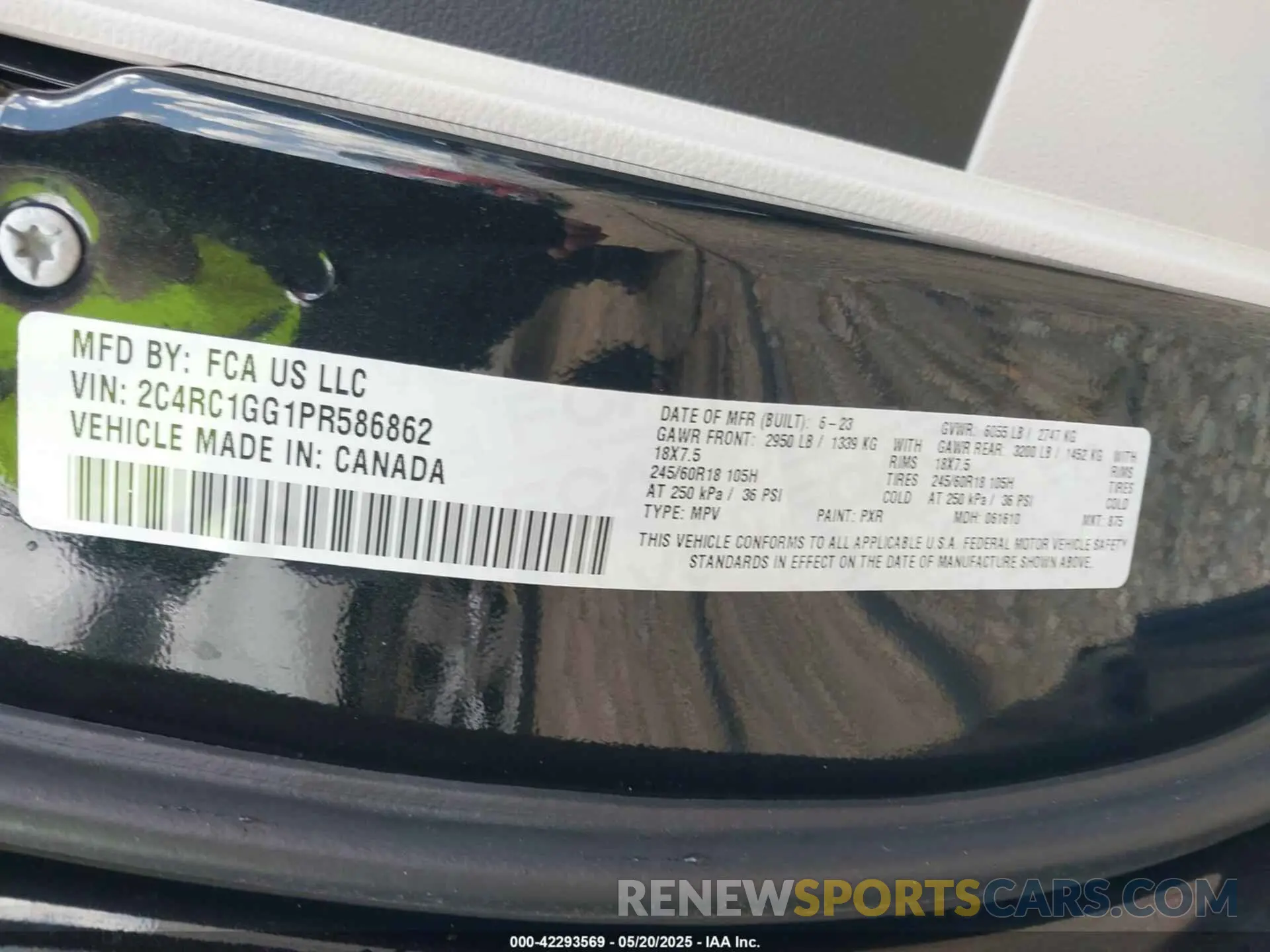 9 Photograph of a damaged car 2C4RC1GG1PR586862 CHRYSLER PACIFICA 2023