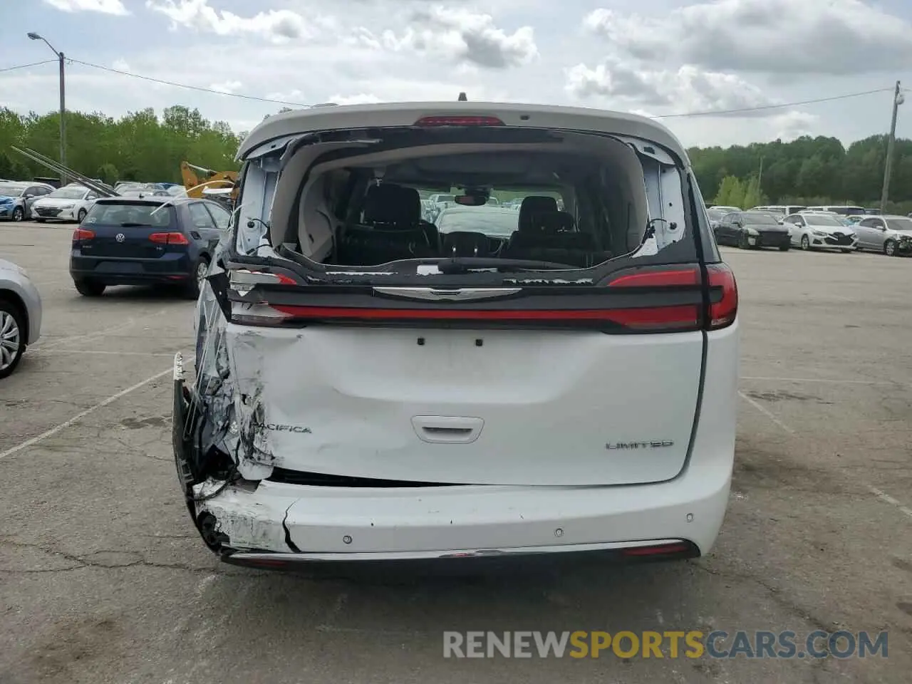 6 Photograph of a damaged car 2C4RC1GG2PR530879 CHRYSLER PACIFICA 2023