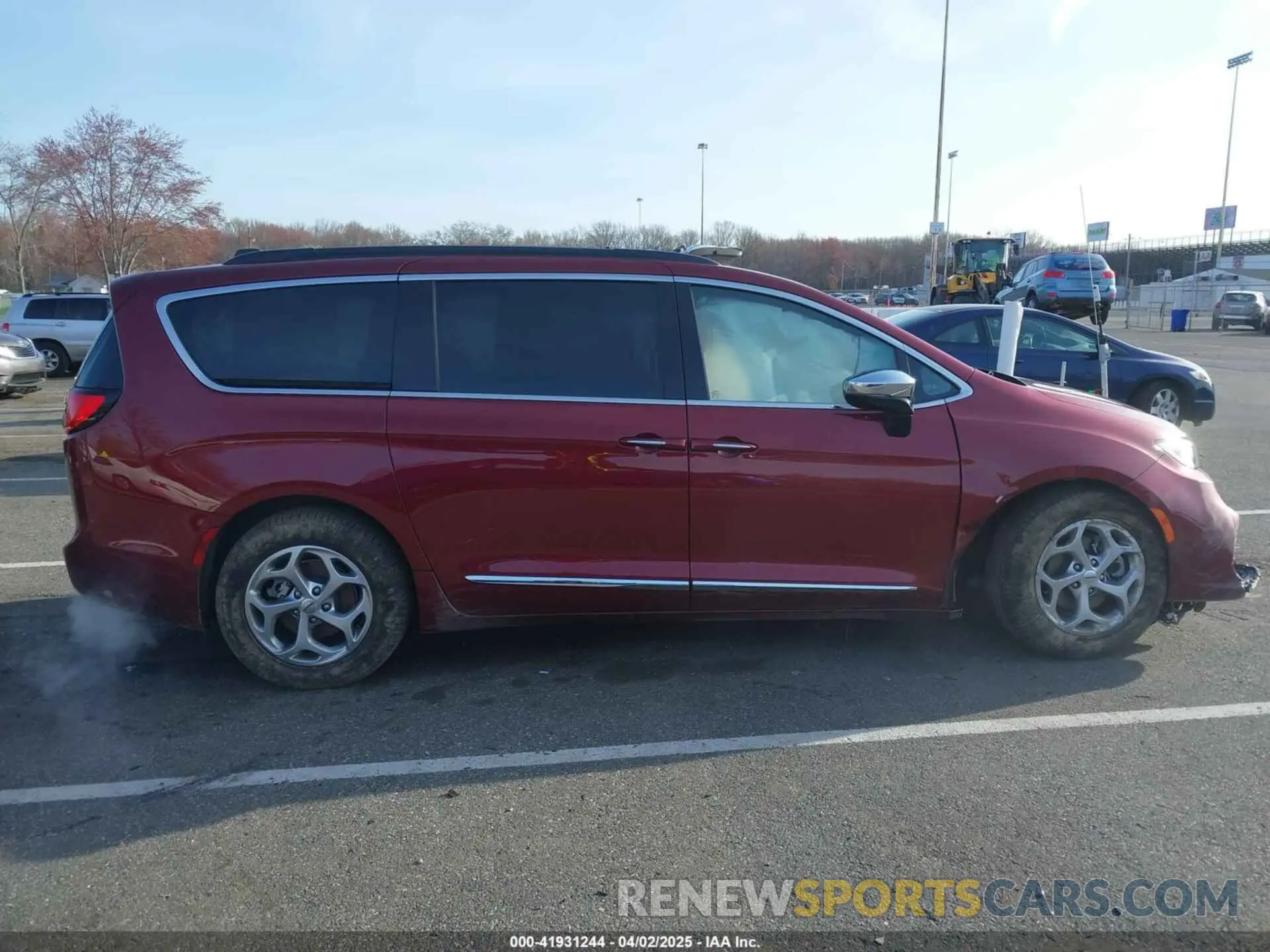 13 Photograph of a damaged car 2C4RC1GG2PR571058 CHRYSLER PACIFICA 2023