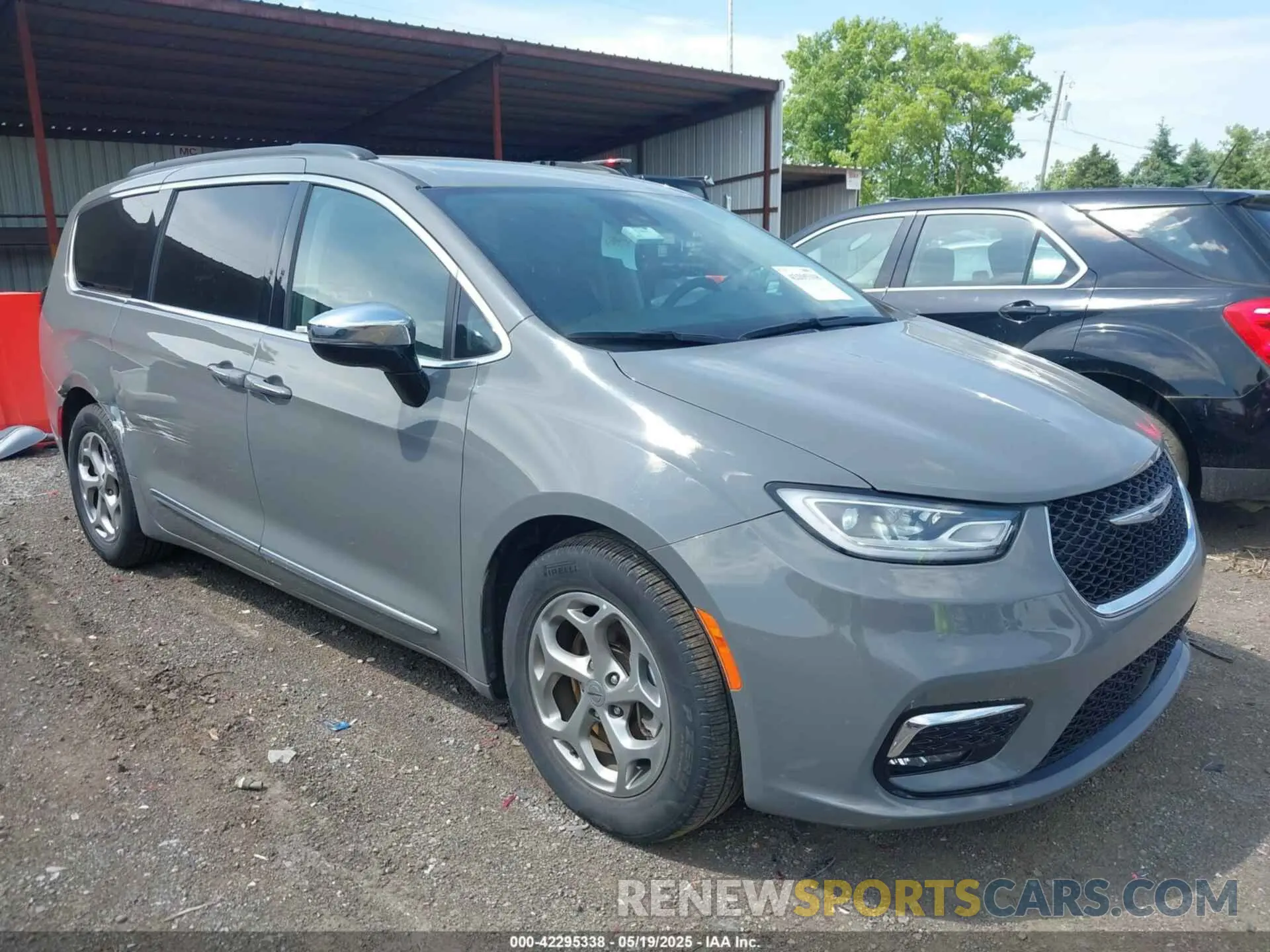 1 Photograph of a damaged car 2C4RC1GG3PR530373 CHRYSLER PACIFICA 2023