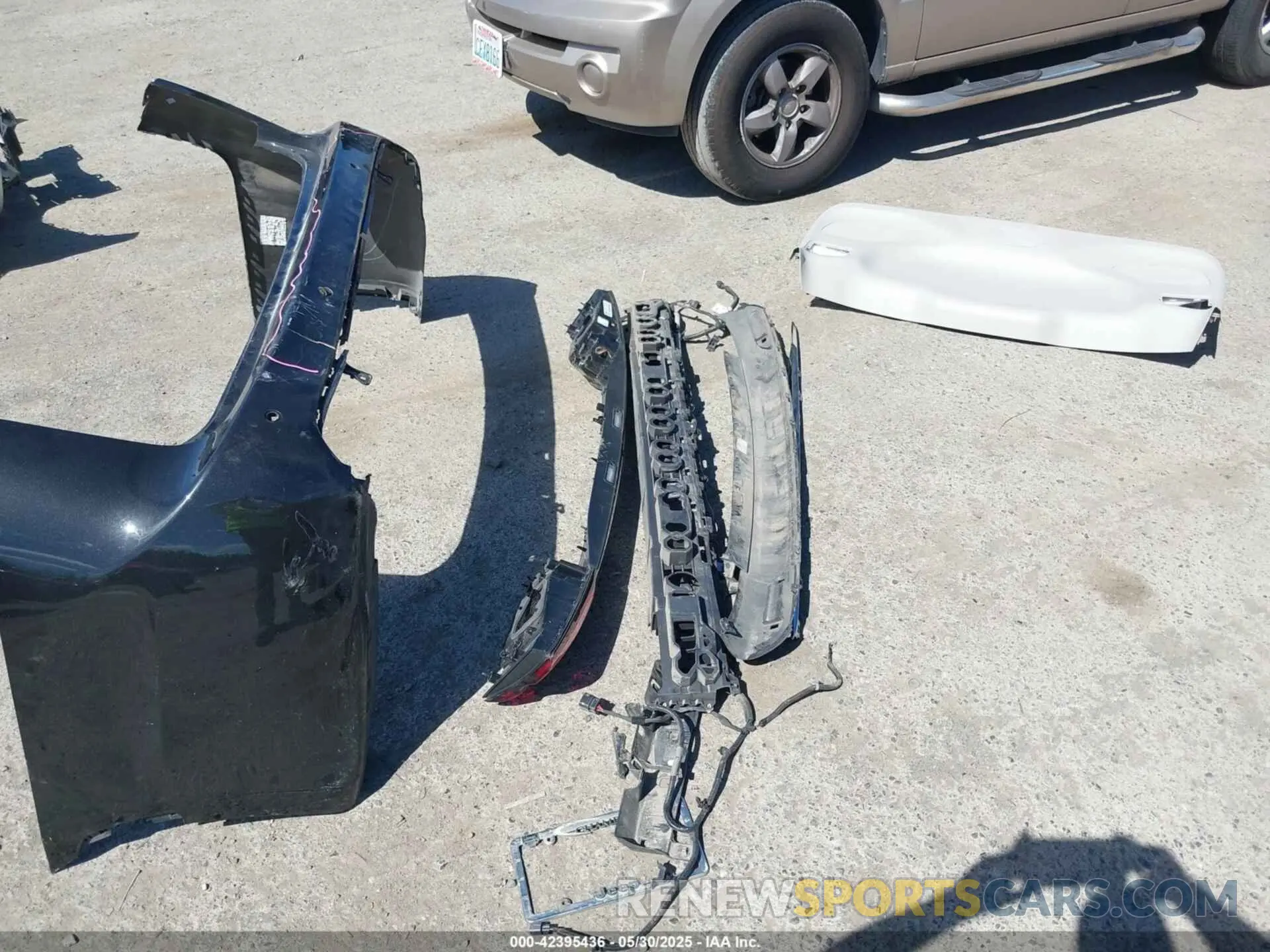 12 Photograph of a damaged car 2C4RC1GG3PR619862 CHRYSLER PACIFICA 2023