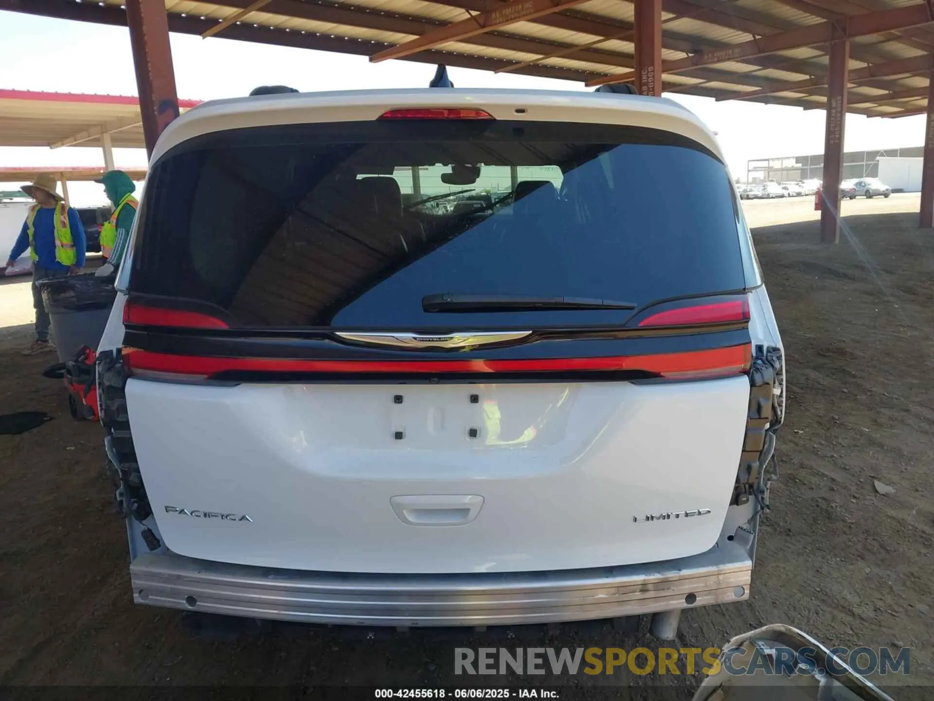 16 Photograph of a damaged car 2C4RC1GG6PR533414 CHRYSLER PACIFICA 2023