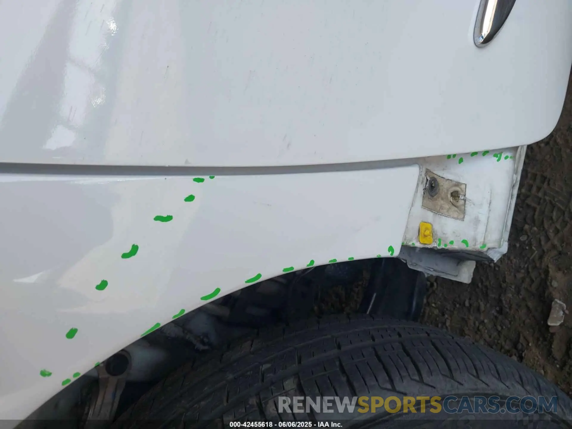 20 Photograph of a damaged car 2C4RC1GG6PR533414 CHRYSLER PACIFICA 2023
