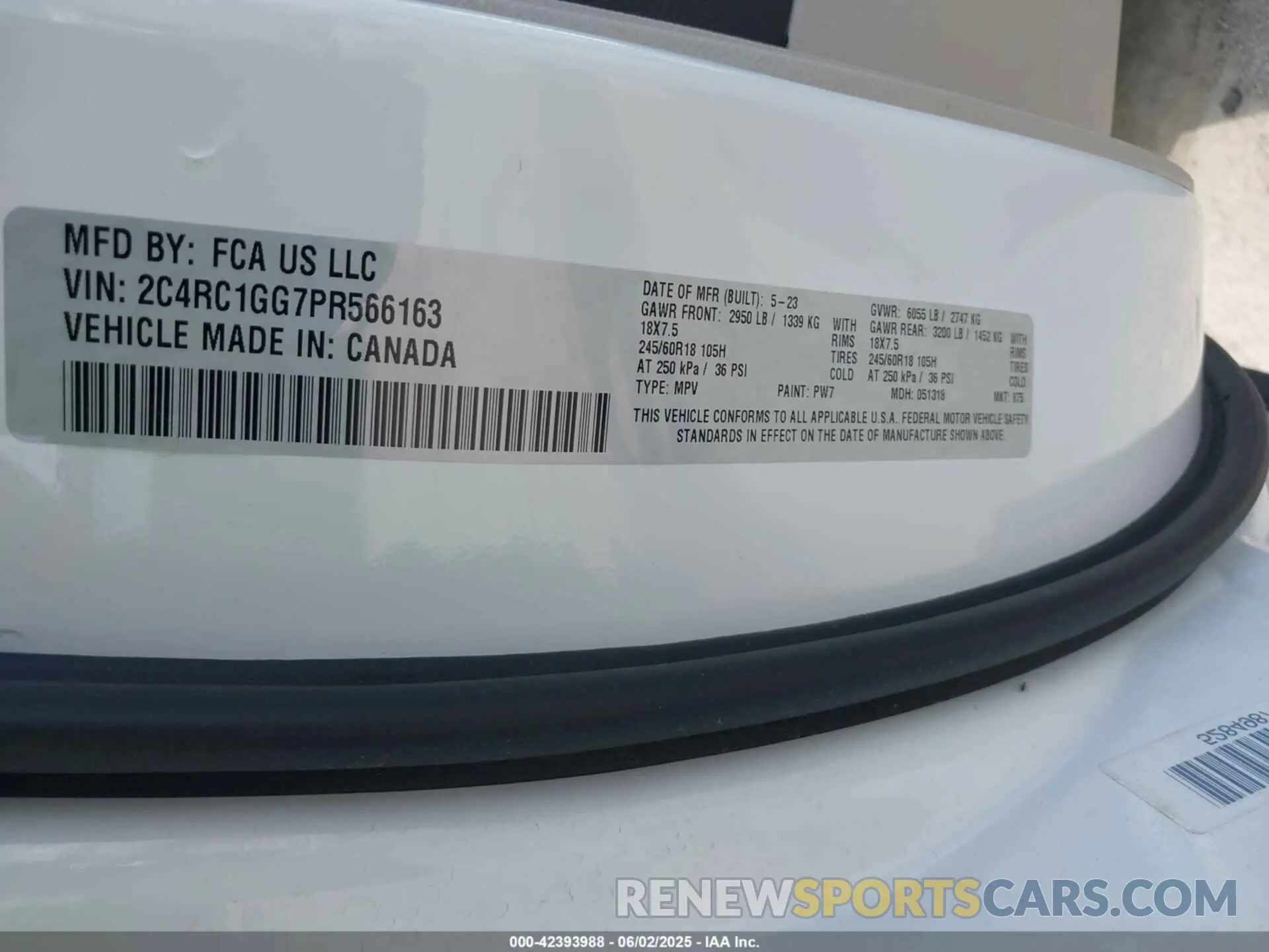9 Photograph of a damaged car 2C4RC1GG7PR566163 CHRYSLER PACIFICA 2023