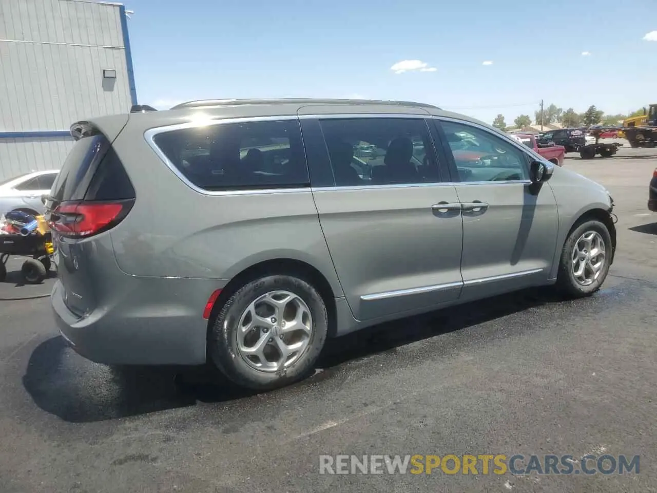 3 Photograph of a damaged car 2C4RC1GG8PR529266 CHRYSLER PACIFICA 2023