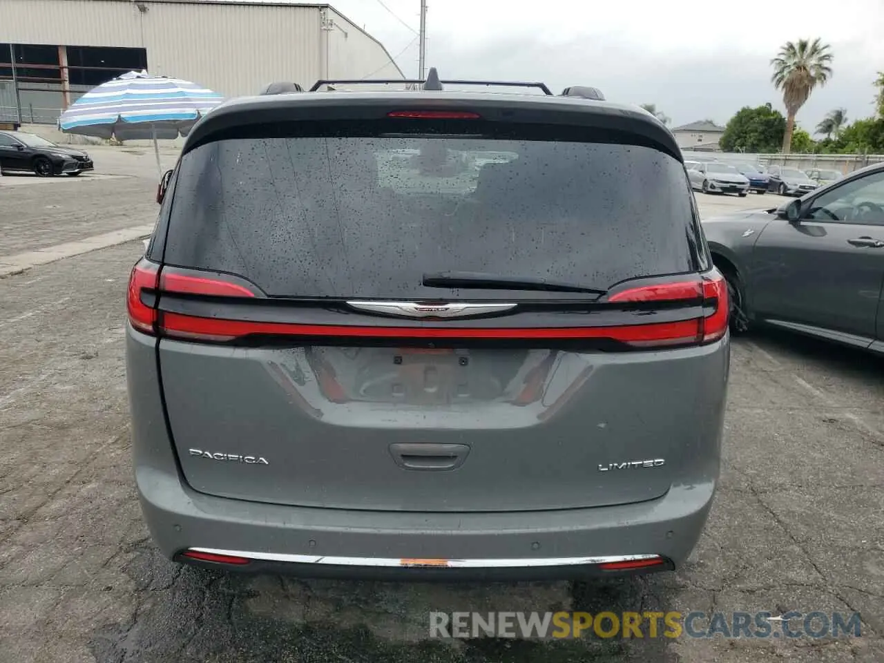 6 Photograph of a damaged car 2C4RC1GG9PR566228 CHRYSLER PACIFICA 2023