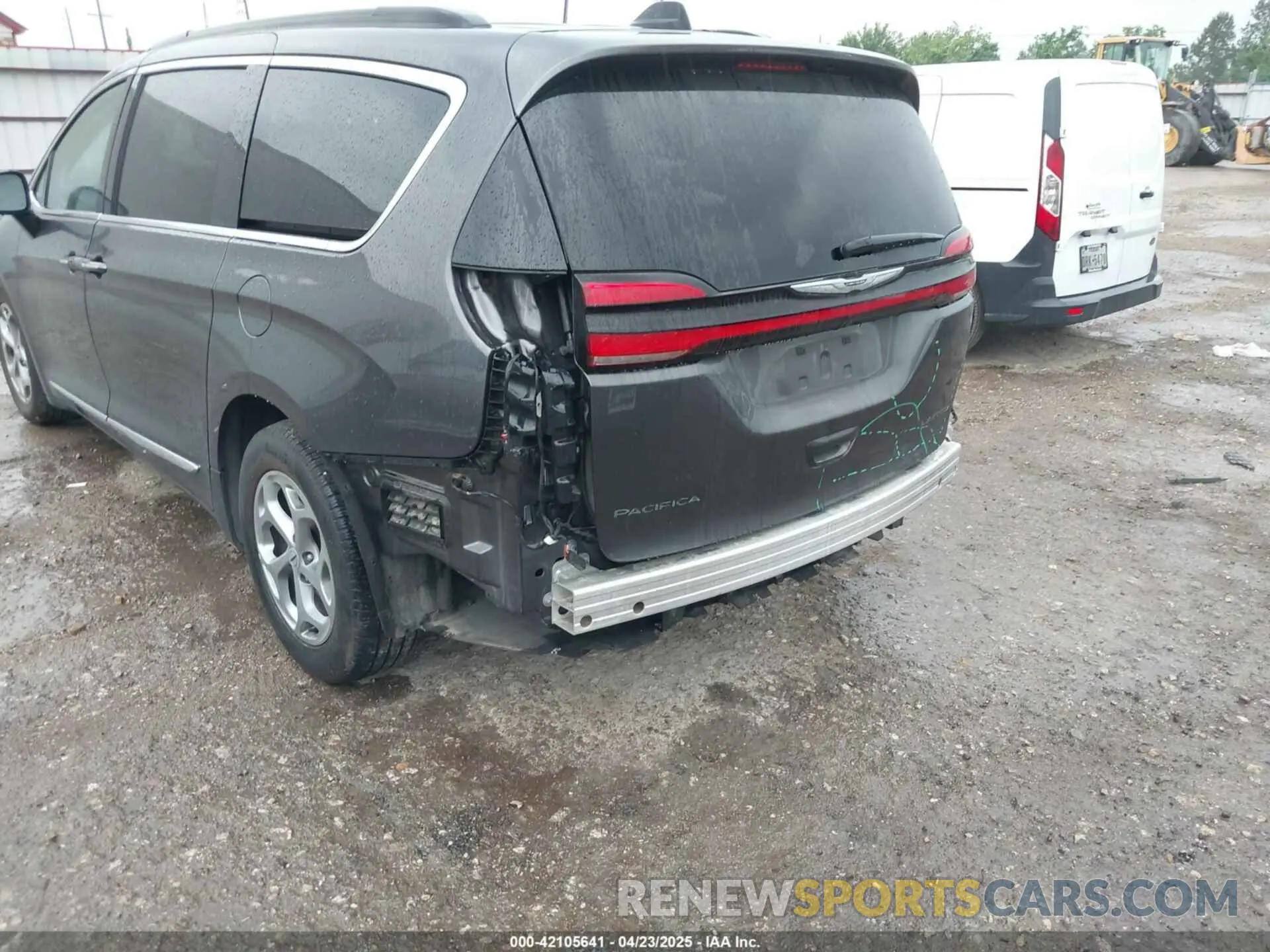 19 Photograph of a damaged car 2C4RC1GG9PR610843 CHRYSLER PACIFICA 2023