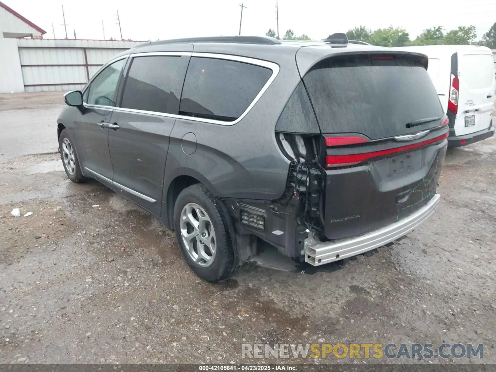 3 Photograph of a damaged car 2C4RC1GG9PR610843 CHRYSLER PACIFICA 2023