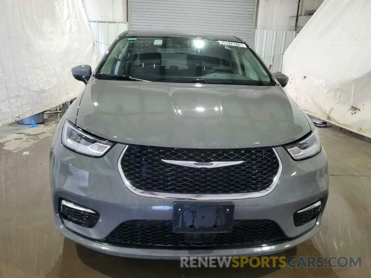 5 Photograph of a damaged car 2C4RC1L70PR603883 CHRYSLER PACIFICA 2023
