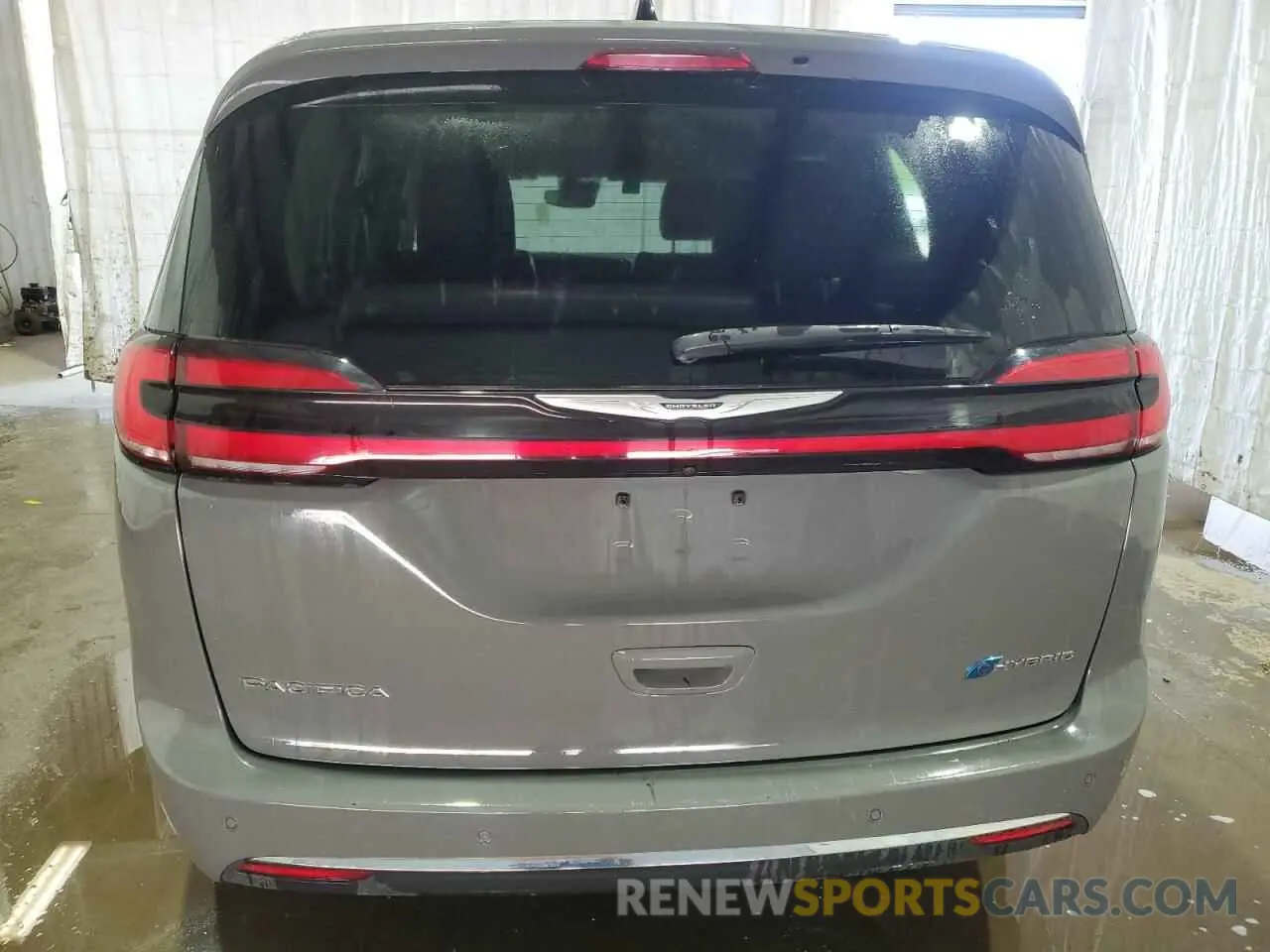 6 Photograph of a damaged car 2C4RC1L70PR603883 CHRYSLER PACIFICA 2023