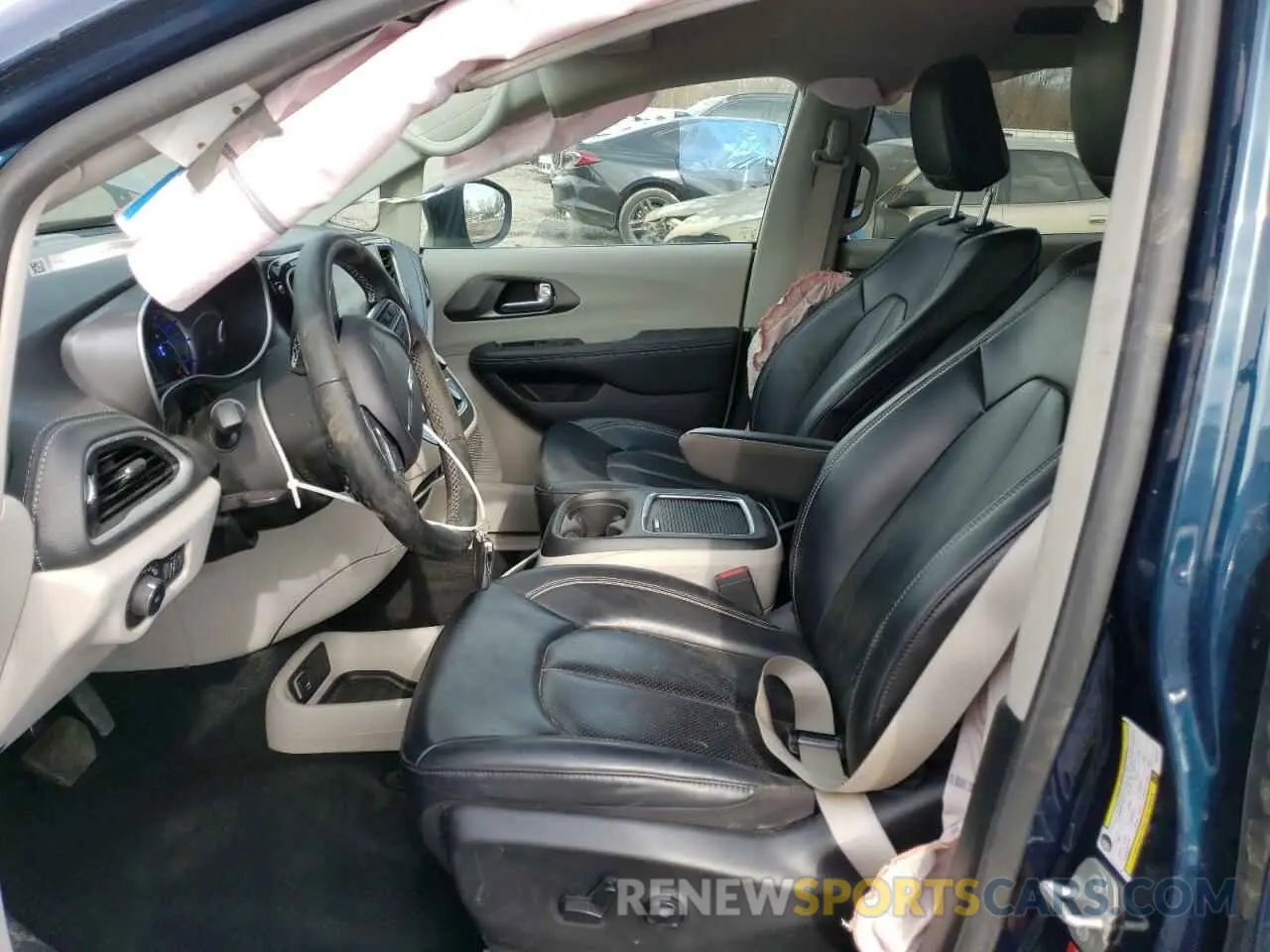 7 Photograph of a damaged car 2C4RC1L70PR614642 CHRYSLER PACIFICA 2023