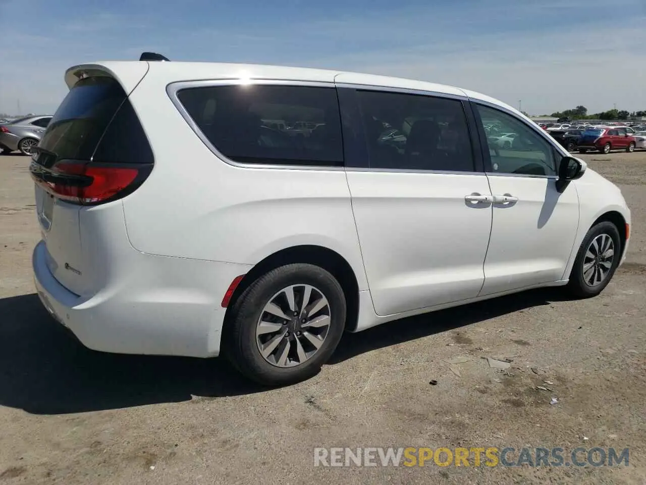 3 Photograph of a damaged car 2C4RC1L71PR588598 CHRYSLER PACIFICA 2023