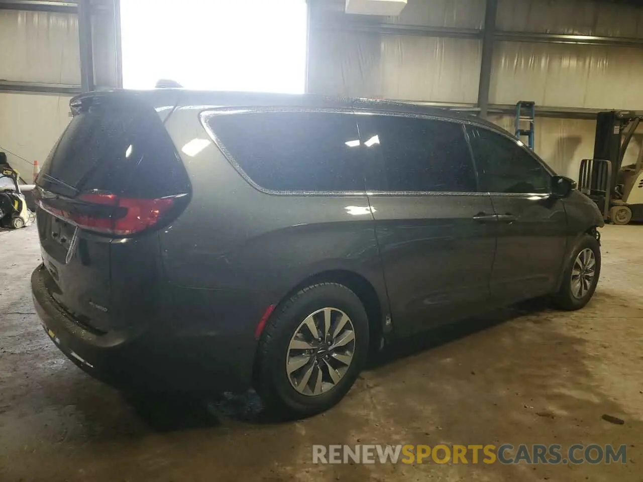 3 Photograph of a damaged car 2C4RC1L72PR611659 CHRYSLER PACIFICA 2023