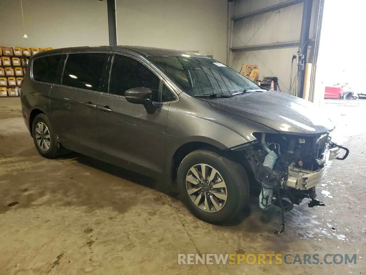 4 Photograph of a damaged car 2C4RC1L72PR611659 CHRYSLER PACIFICA 2023